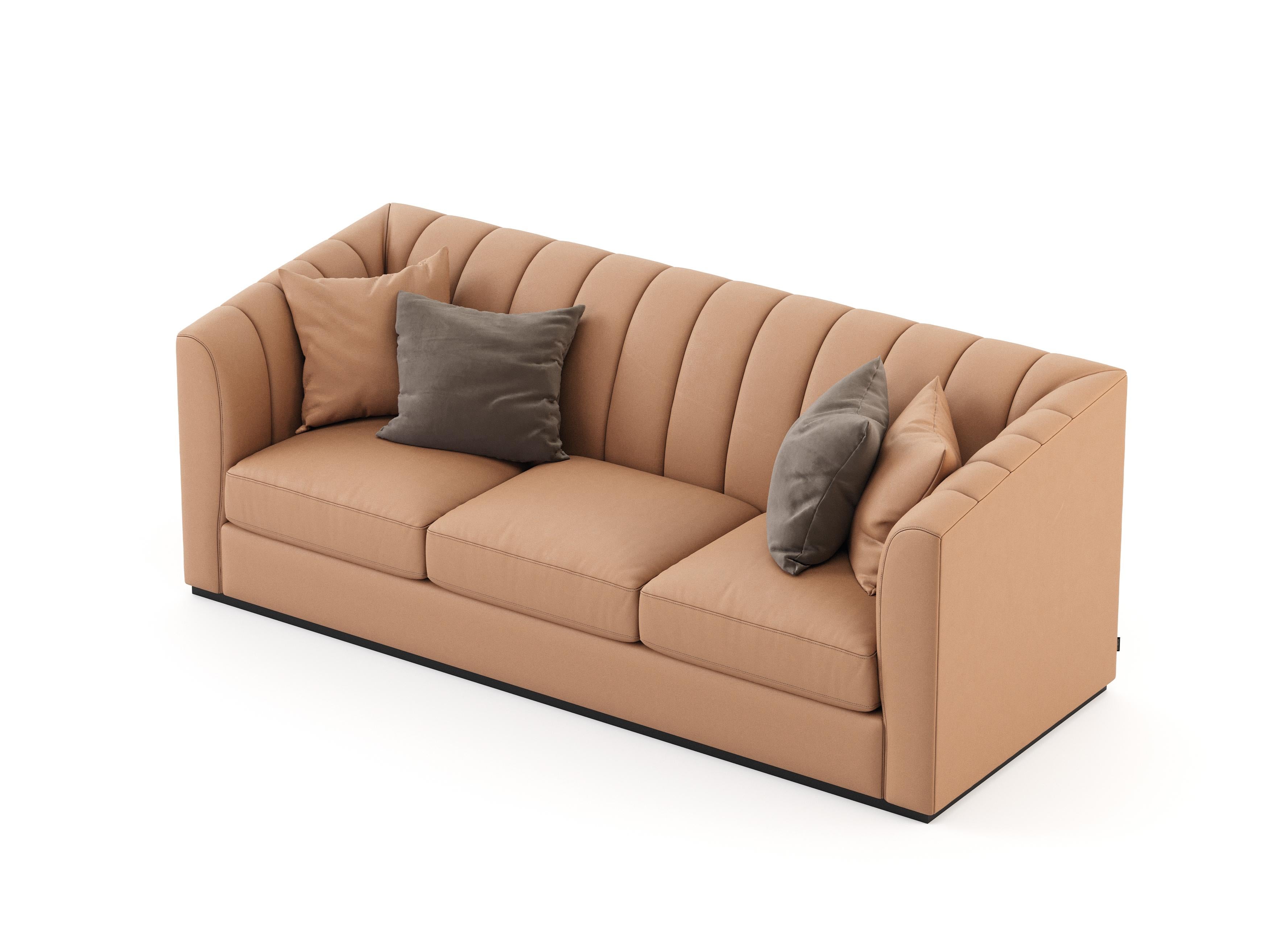 Modernes Club-Sofa mit 3 Sitzen aus Holz und Leder, handgefertigt von Stylish Club (Portugiesisch) im Angebot