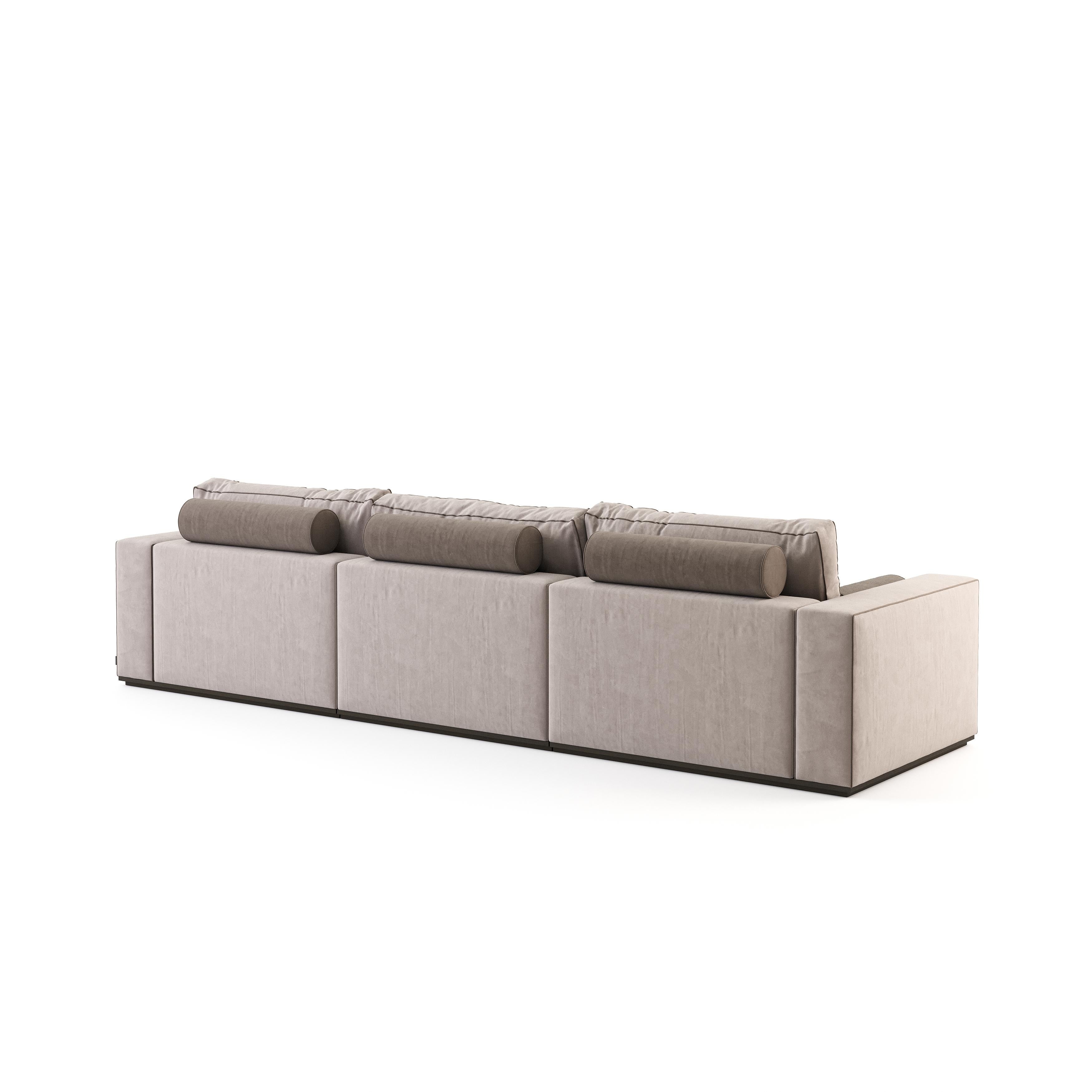 Modernes 3-Sitz-Sofa mit Chaise Longue Fortune aus Holz und Textilien (Handgefertigt) im Angebot
