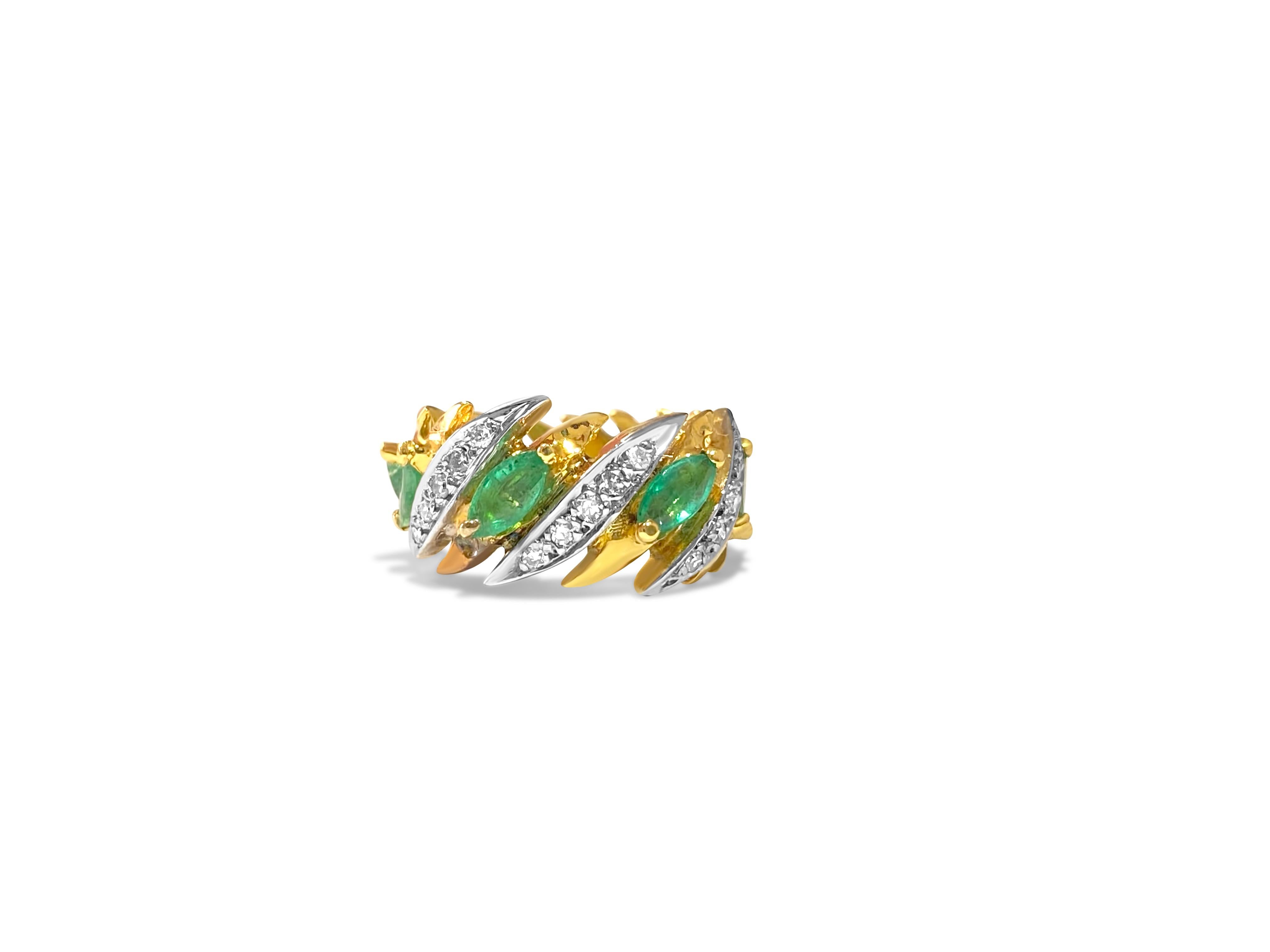 Women's Modern 3.05 Carat Diamond & Emerald Ring 14K Gold For Sale