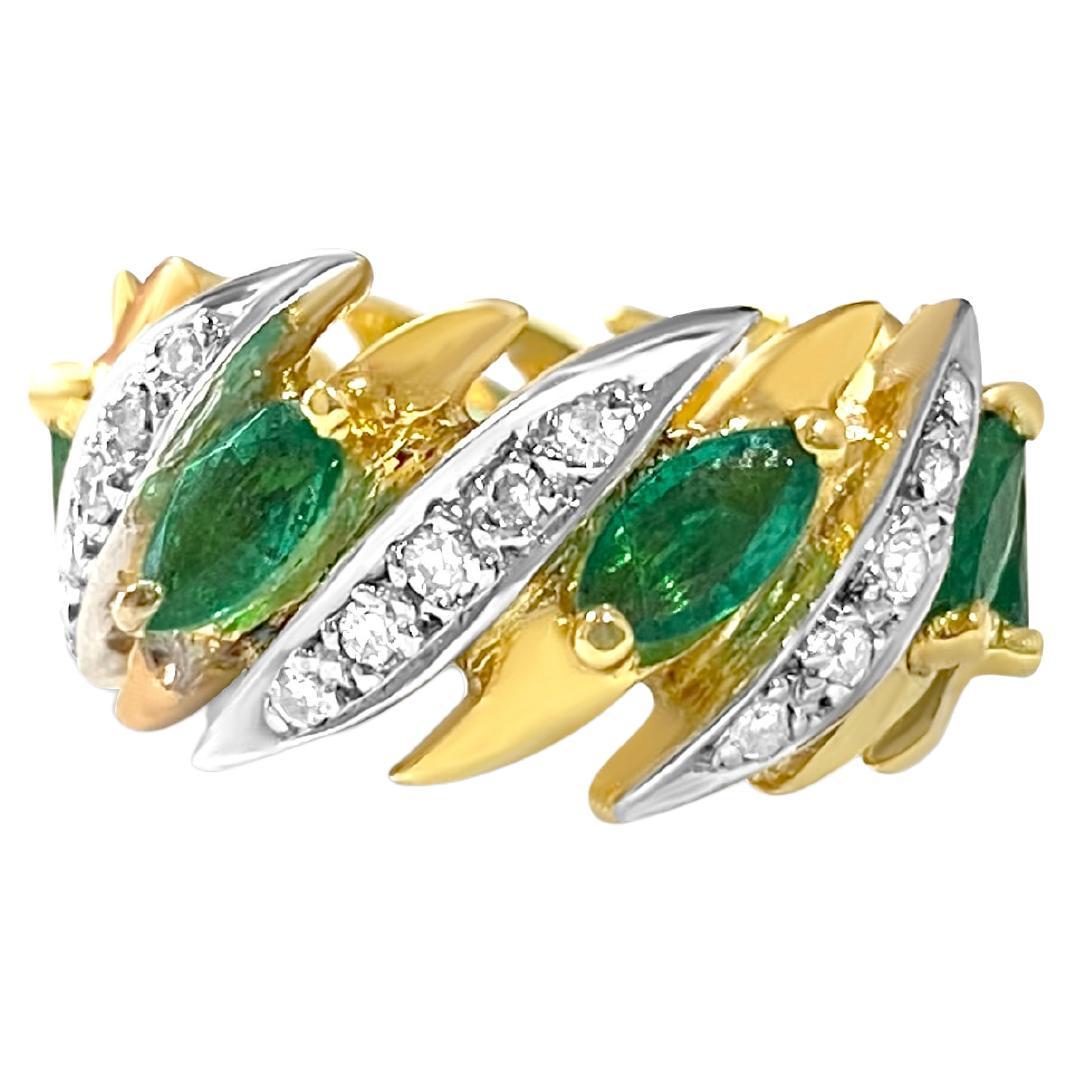 Anillo moderno de diamantes y esmeraldas de 3,05 quilates y oro de 14 quilates