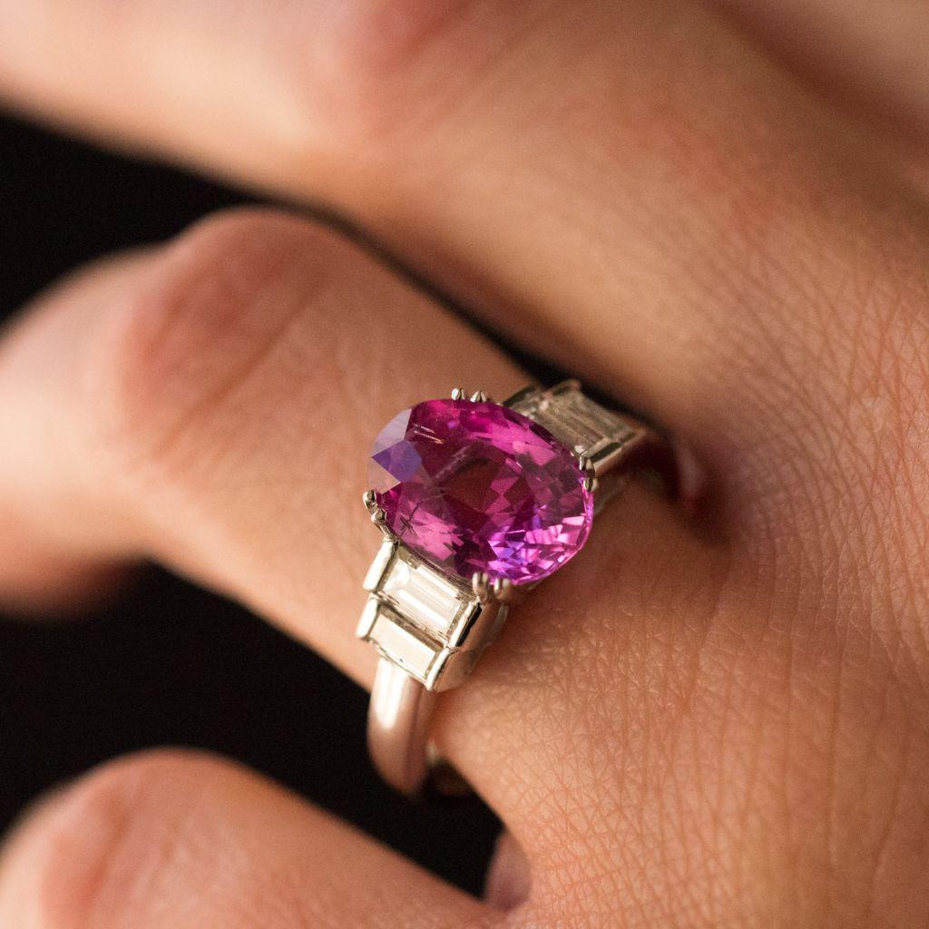 Modern 3.55 Carat Pink Sapphire and Baguette Cut Diamond Ring 2