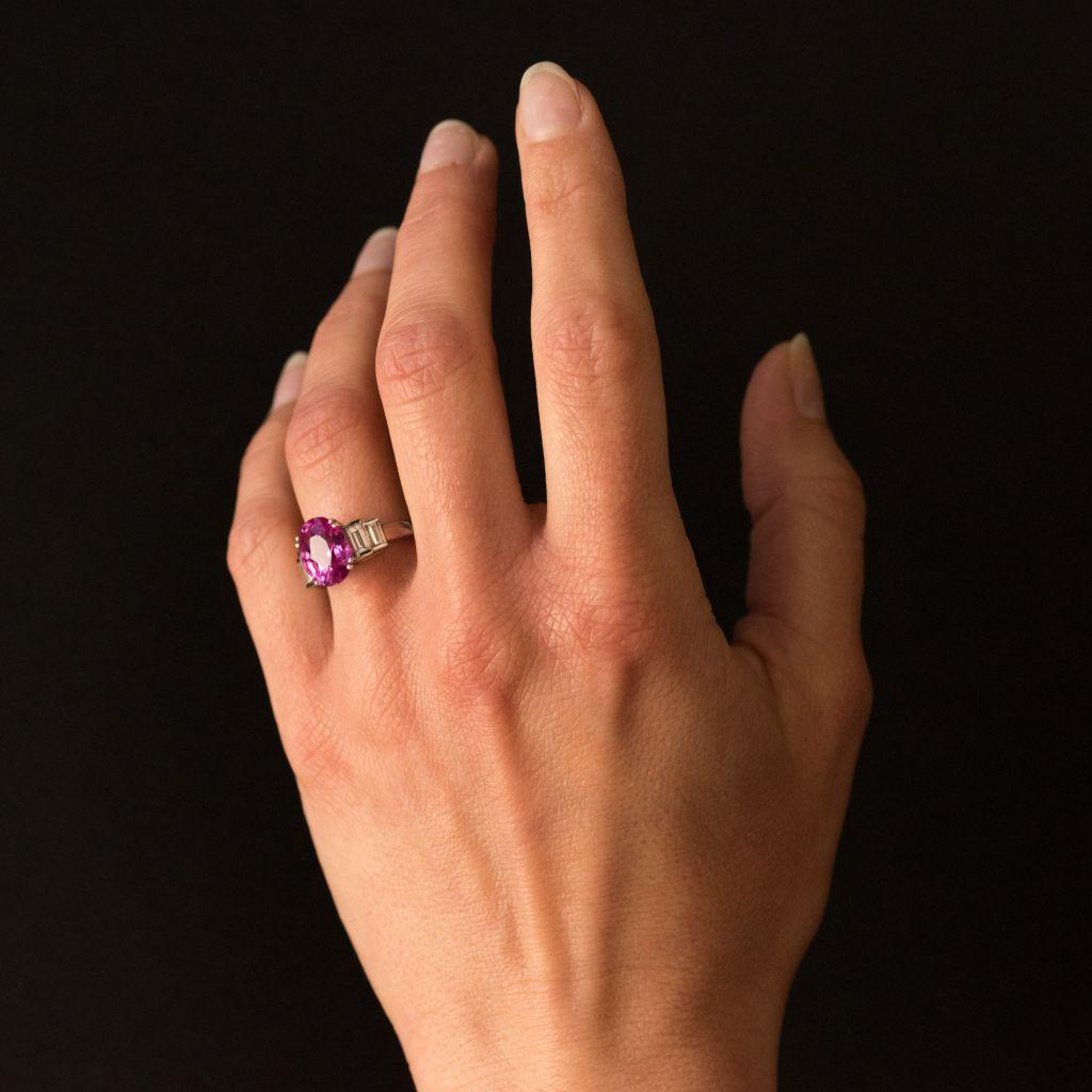 Modern 3.55 Carat Pink Sapphire and Baguette Cut Diamond Ring 3