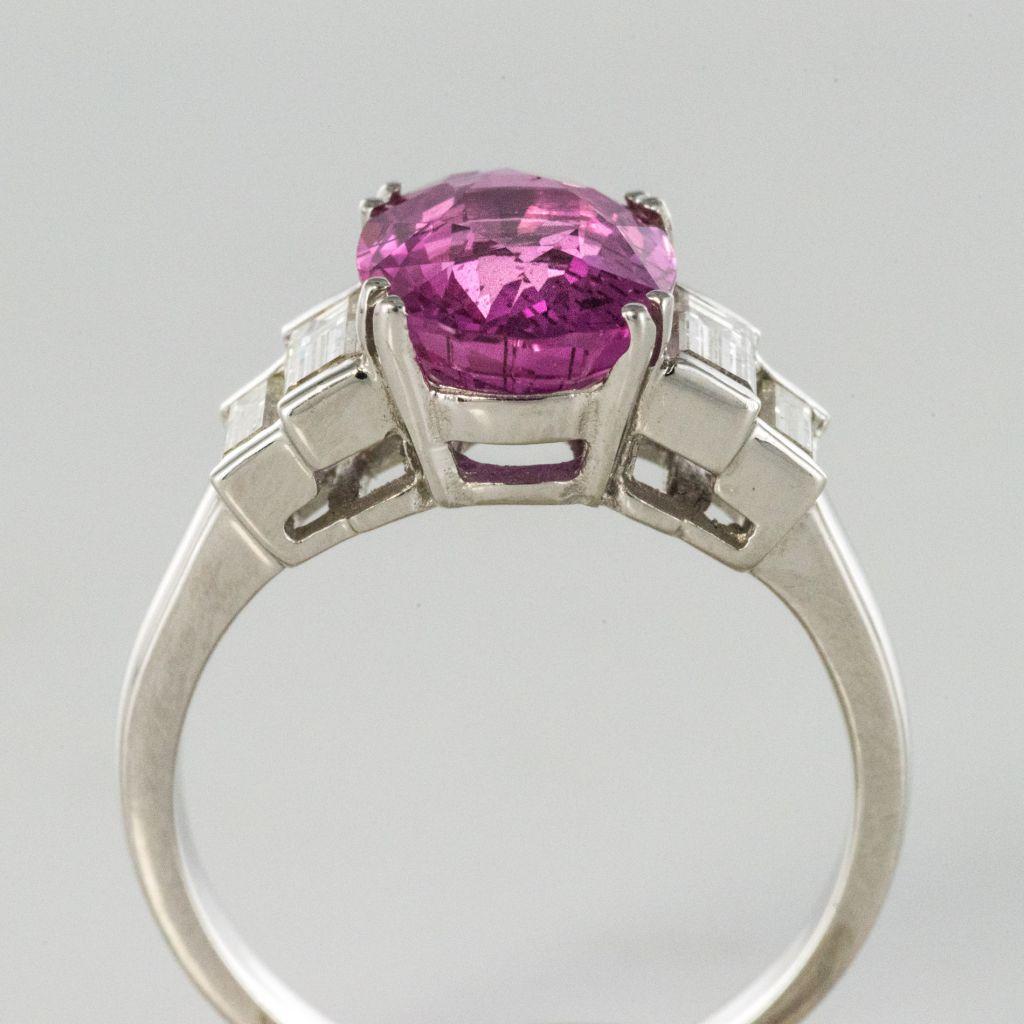 Modern 3.55 Carat Pink Sapphire and Baguette Cut Diamond Ring 4