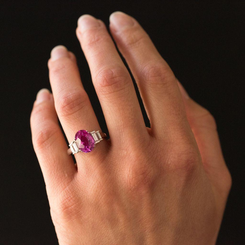 Modern 3.55 Carat Pink Sapphire and Baguette Cut Diamond Ring 5