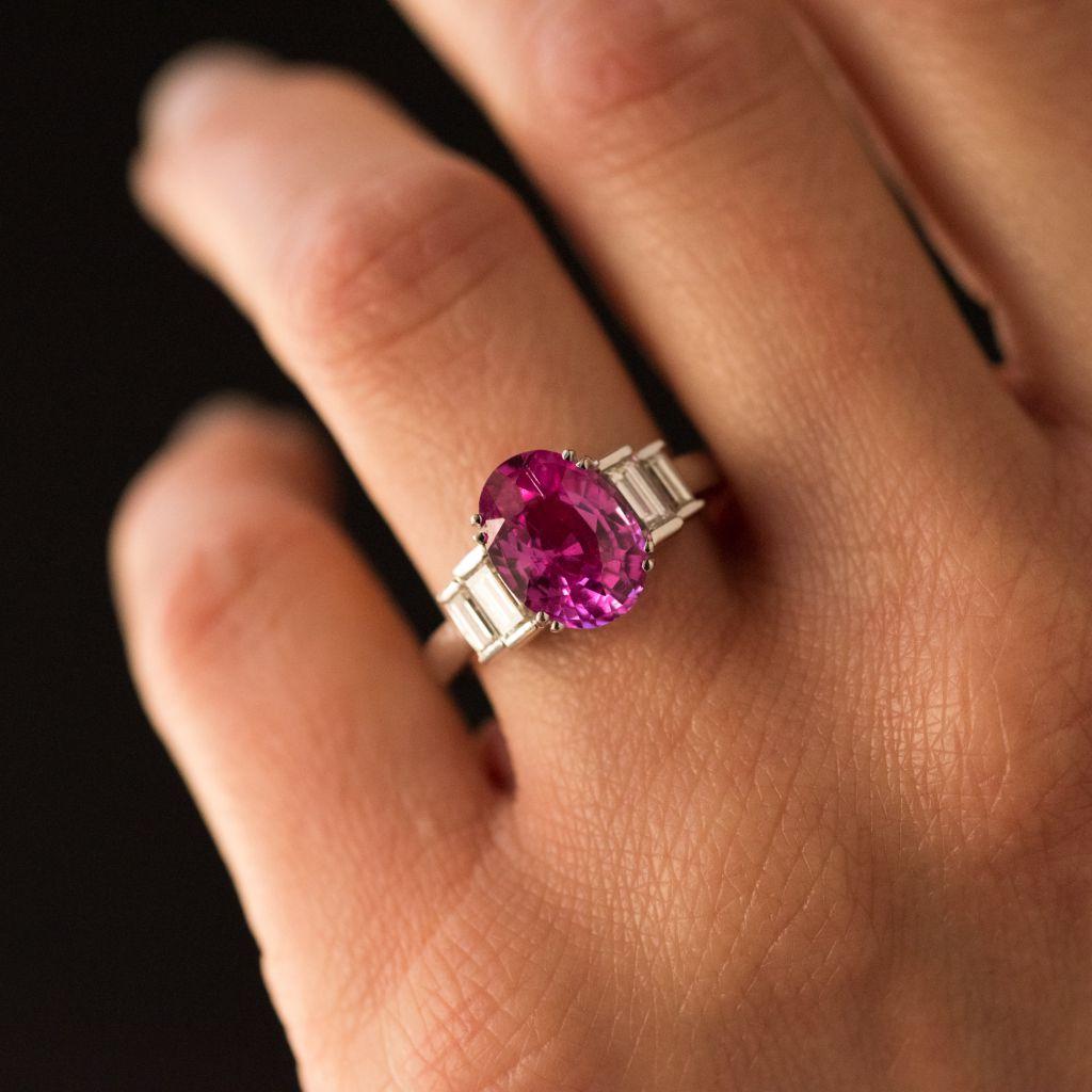 Modern 3.55 Carat Pink Sapphire and Baguette Cut Diamond Ring 6