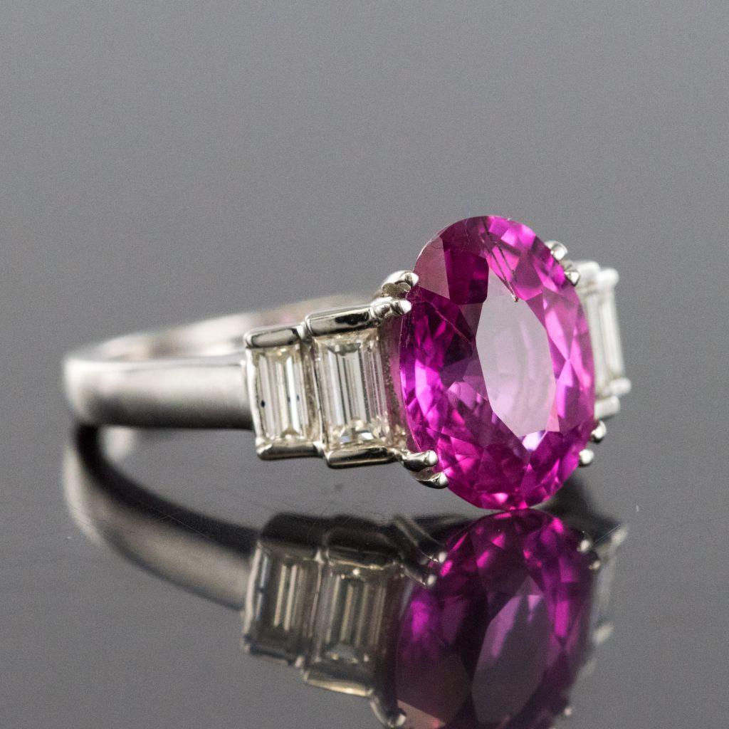 Modern 3.55 Carat Pink Sapphire and Baguette Cut Diamond Ring 7