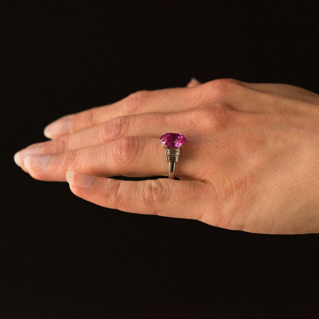 Modern 3.55 Carat Pink Sapphire and Baguette Cut Diamond Ring 8