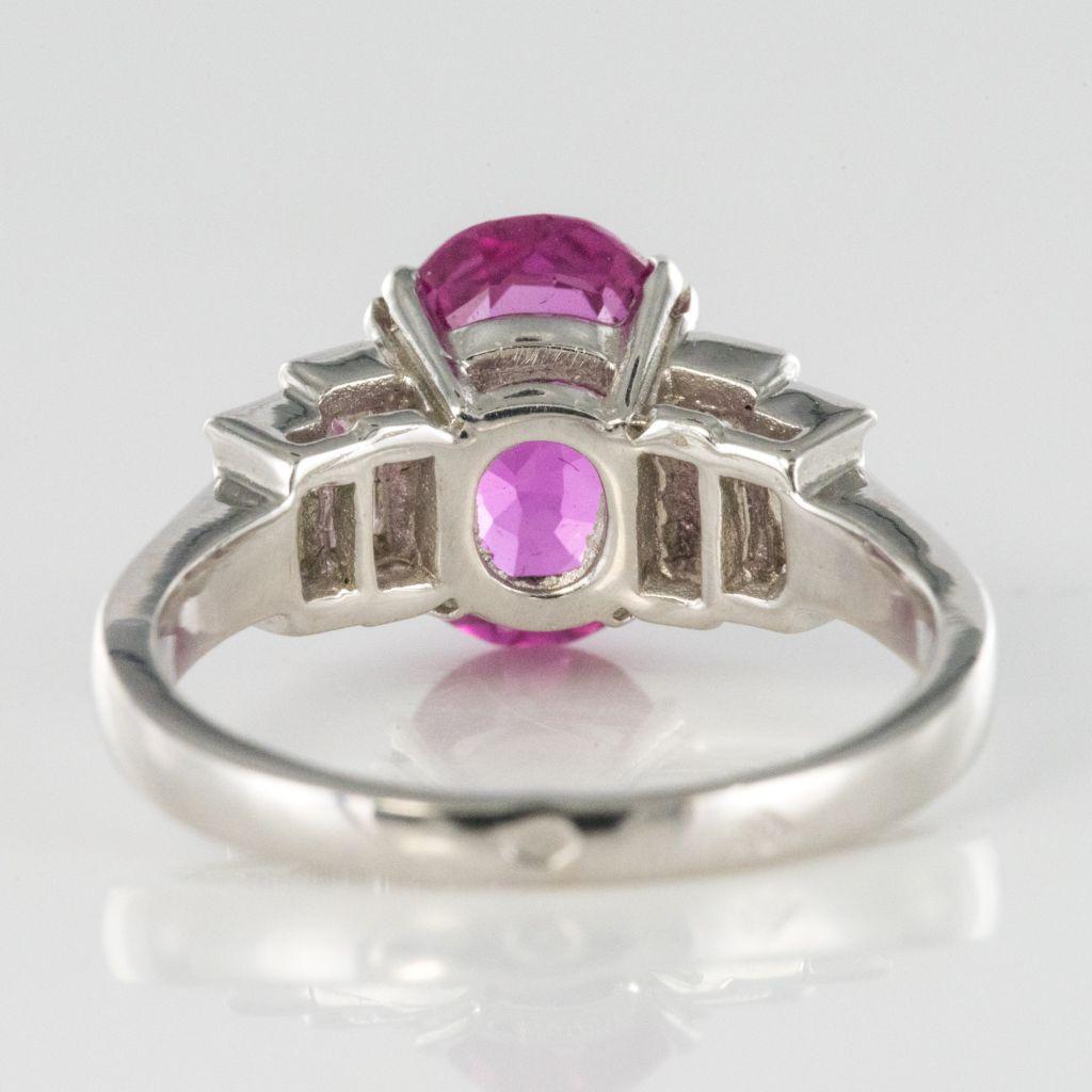 Modern 3.55 Carat Pink Sapphire and Baguette Cut Diamond Ring 9