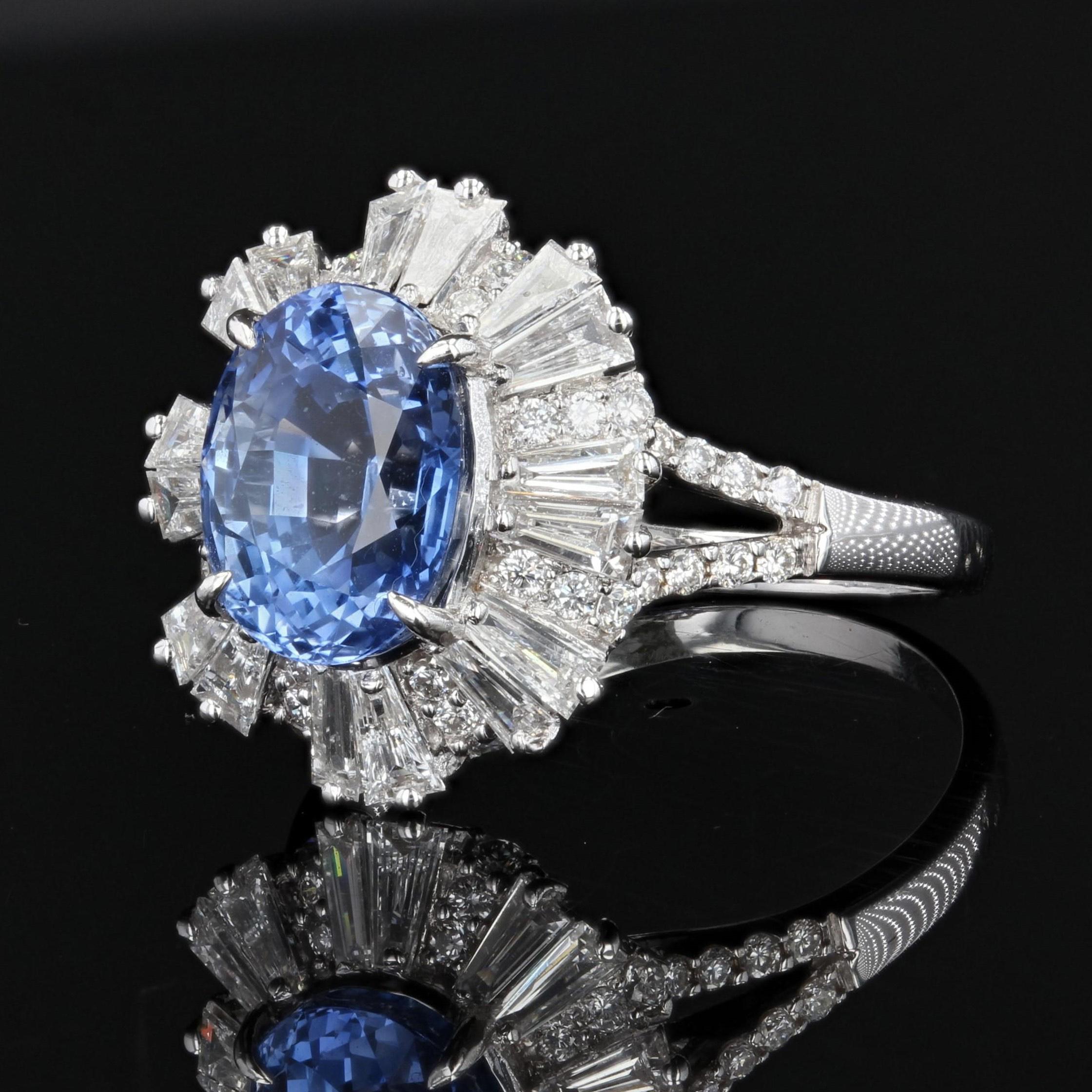 Women's Modern 3.70 Carats Sapphire Diamonds 18 Karat White Gold Cluster Ring