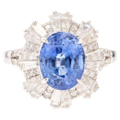 Modern 3.70 Carats Sapphire Diamonds 18 Karat White Gold Cluster Ring
