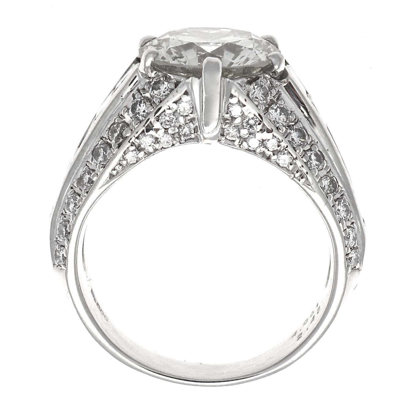 Modern 4.06 Carat Round Brilliant Cut Diamond Platinum Ring In Excellent Condition In Beverly Hills, CA