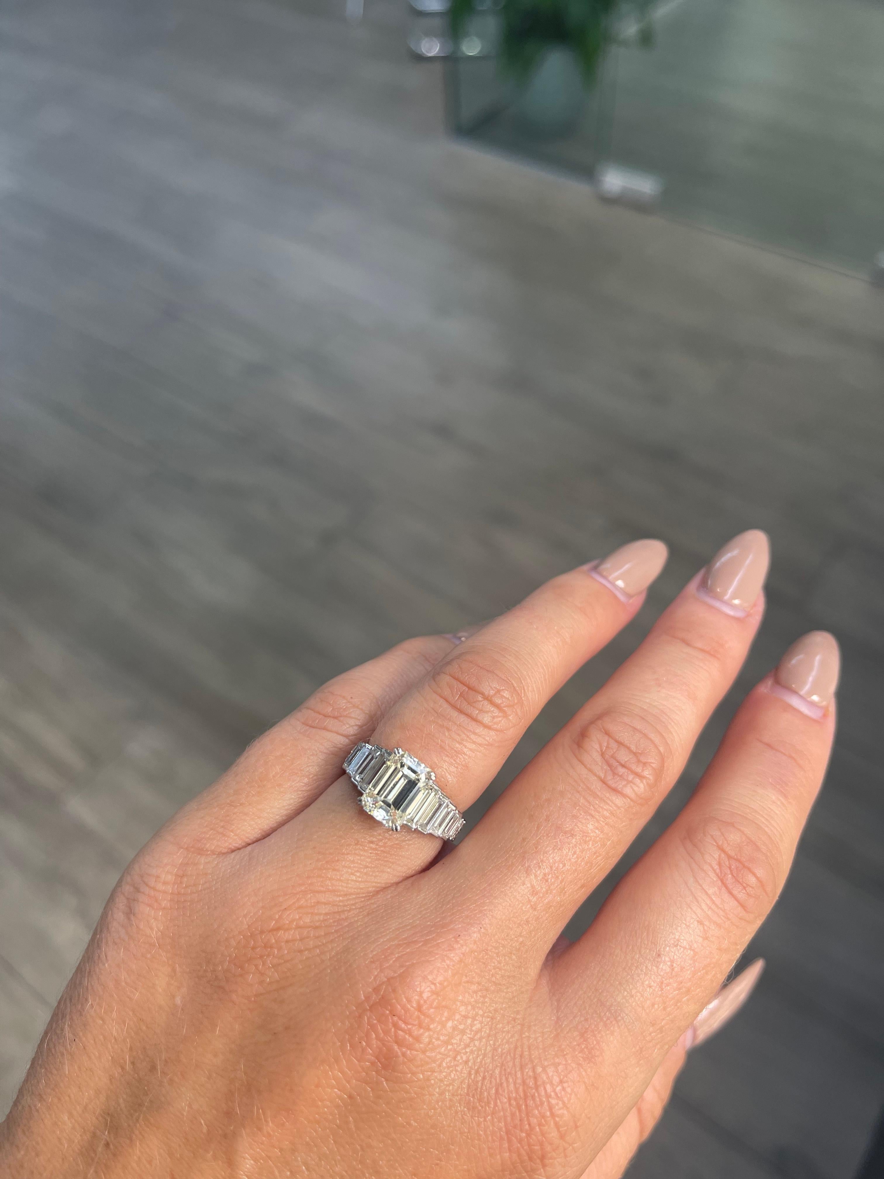 Modern 4.75 Carat Emerald-Cut Diamond Platinum Gold Engagement Ring 3