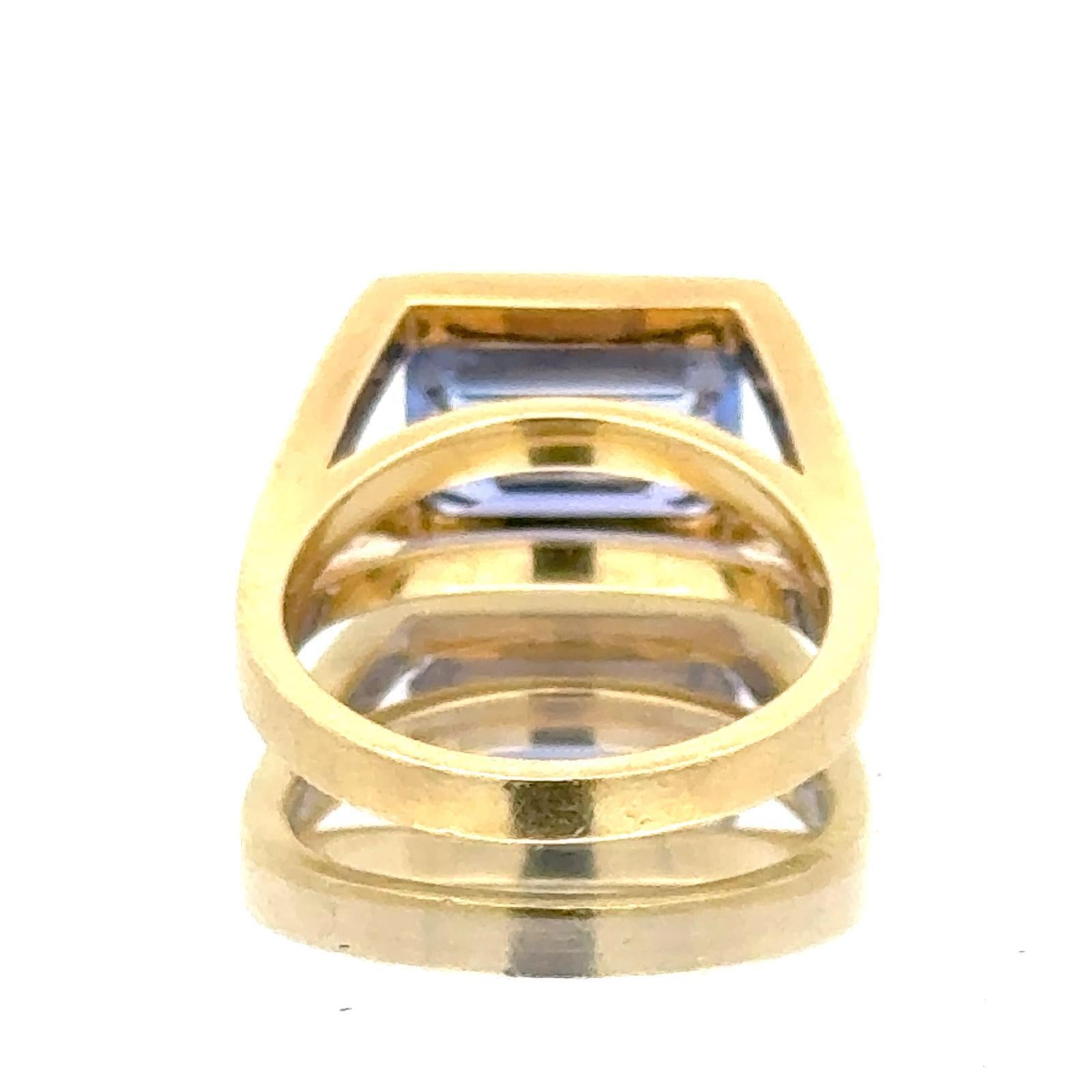 Modern 5-Carat Emerald Cut Natural Blue Sapphire Diamond 18K Yellow Gold Ring 3