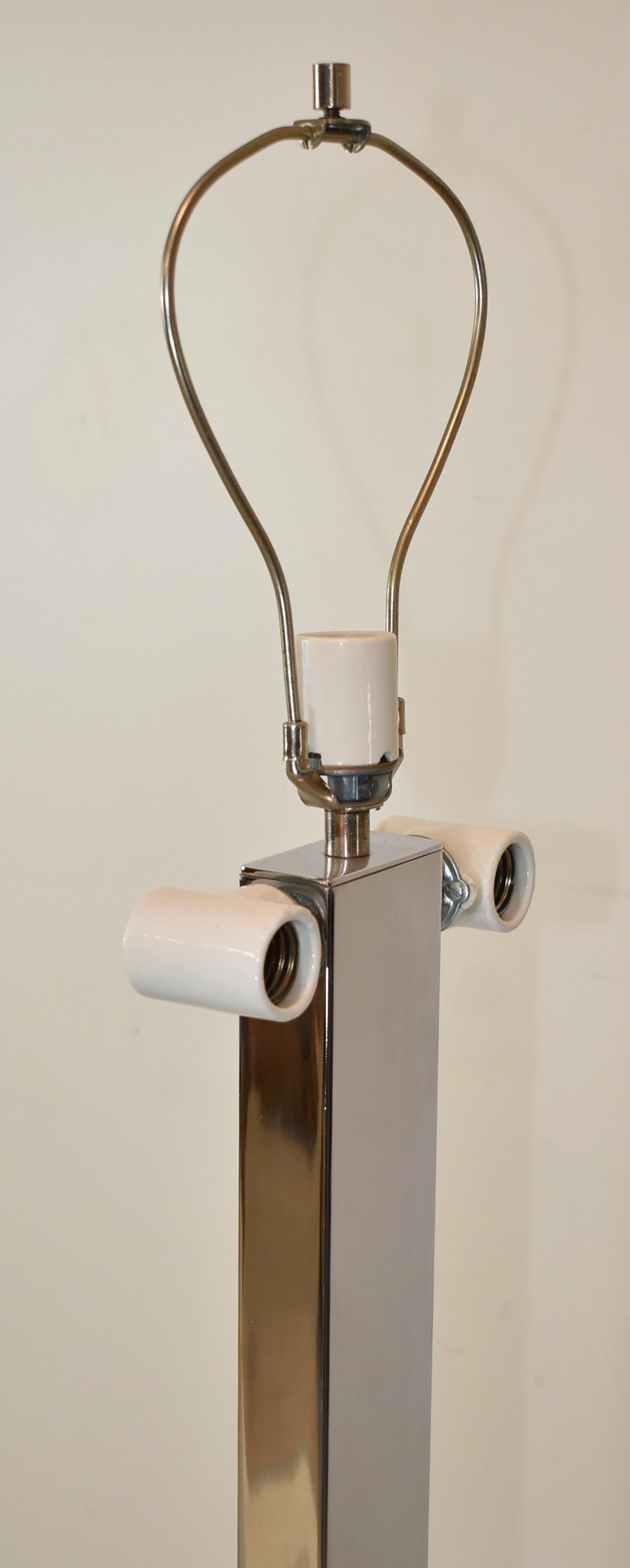 Moderne Stehlampe mit 5 Fassungen aus Chrom im Angebot 1