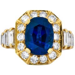 Modern 5.92 Carat Sapphire Diamond 18 Karat Gold Ring