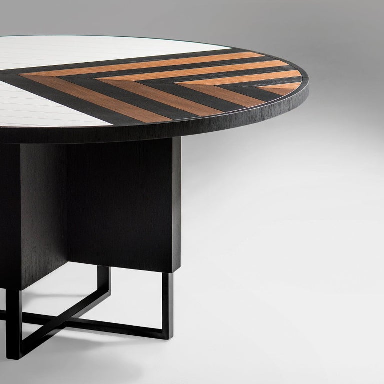 Modern 6 Seater Oak Round Circular Dining Table For Sale at 1stDibs 6