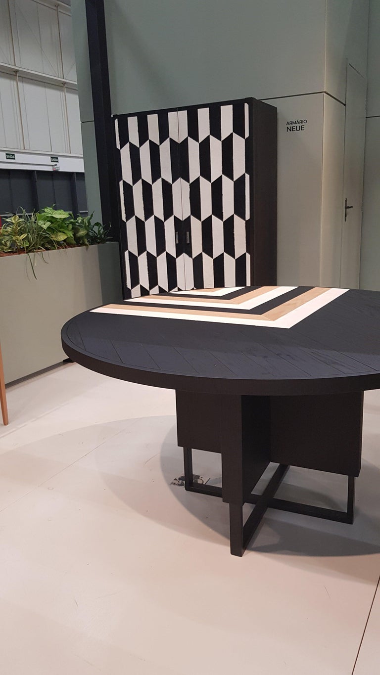 Modern 6 Seater Oak Round Circular Dining Table For Sale at 1stDibs 6