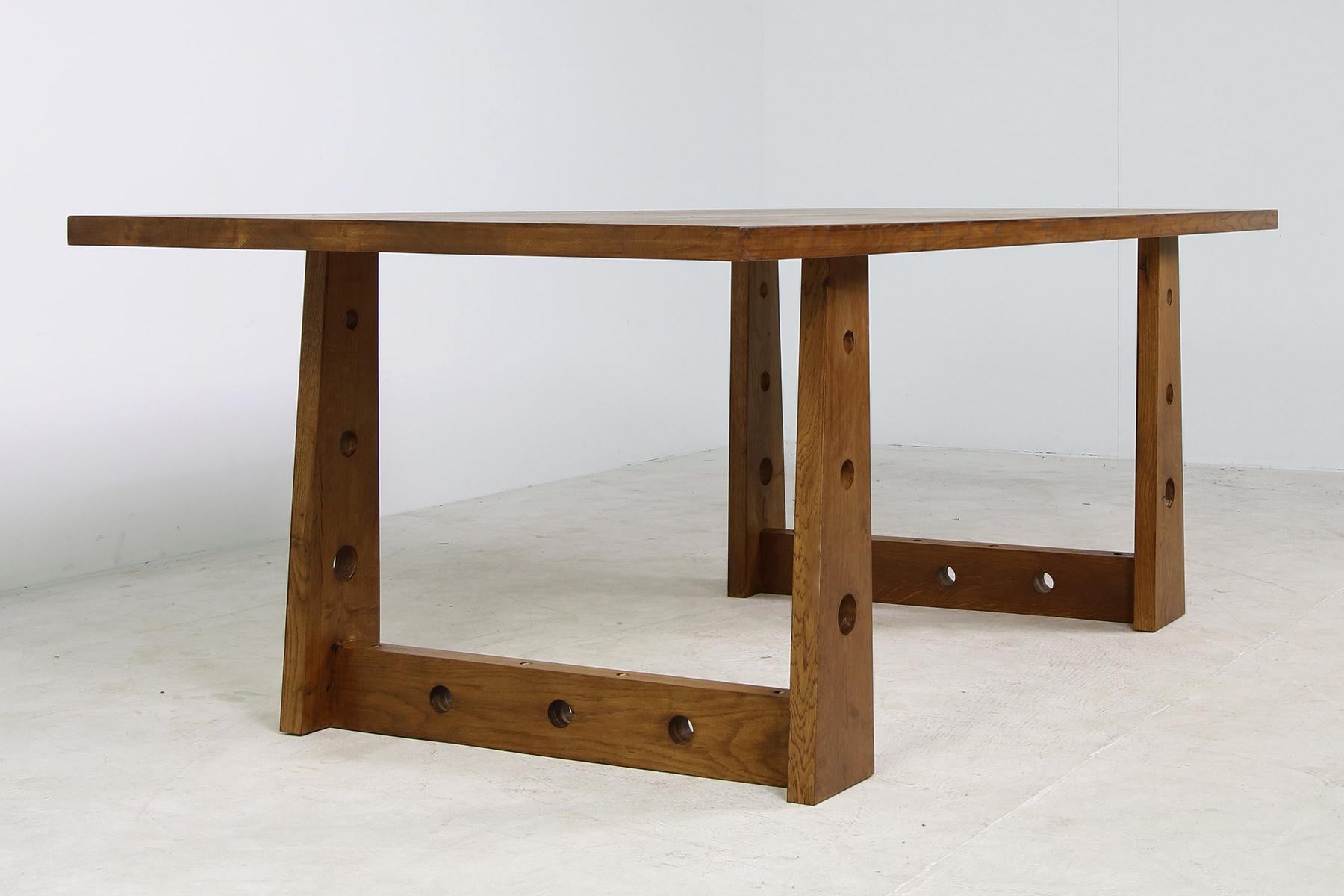 Beautiful contemporary Nathan Lindberg table Mod. #04 heavyweight, solid oak. This piece can be used as a dining table for 6-10 persons (depends on the size of chairs) or as a conference table, or even a large free standing desk.Measure: 6.6