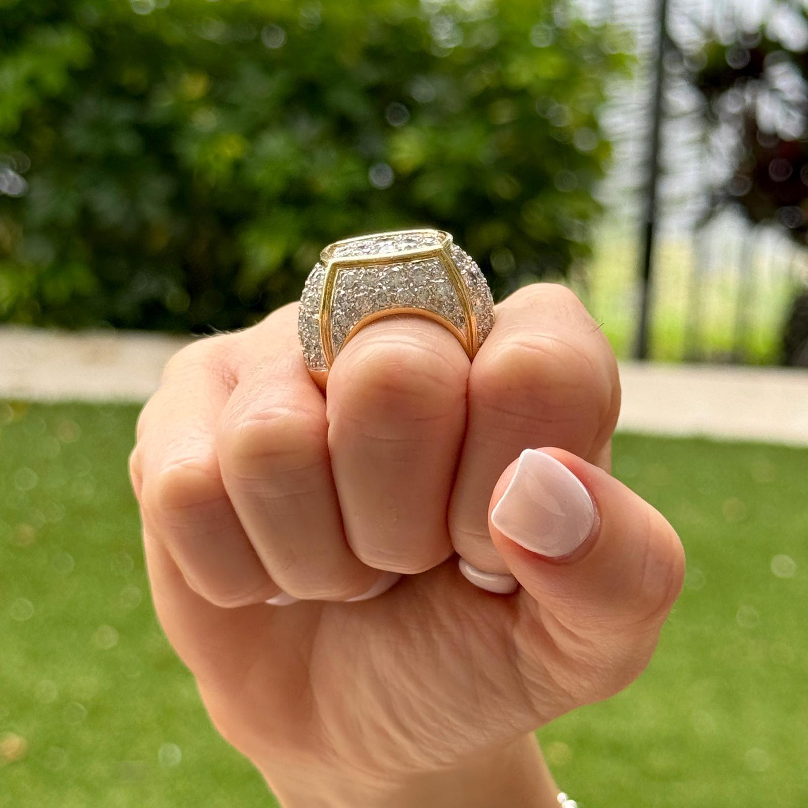 Modern 7.00 CTW Pavé Diamond 18 Karat White & Yellow Gold Statement Ring For Sale 1