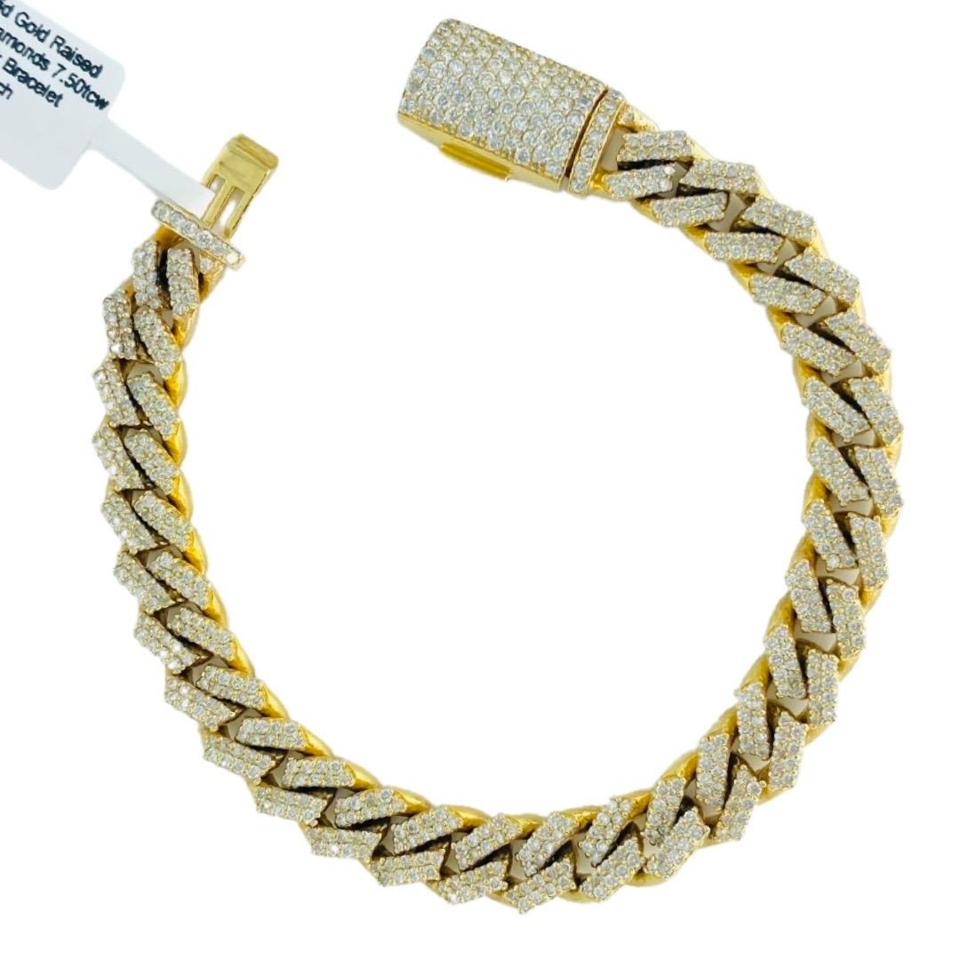 Modern 7.50 Carat Diamonds Raised Prong Cuban Link Bracelet For Sale 1