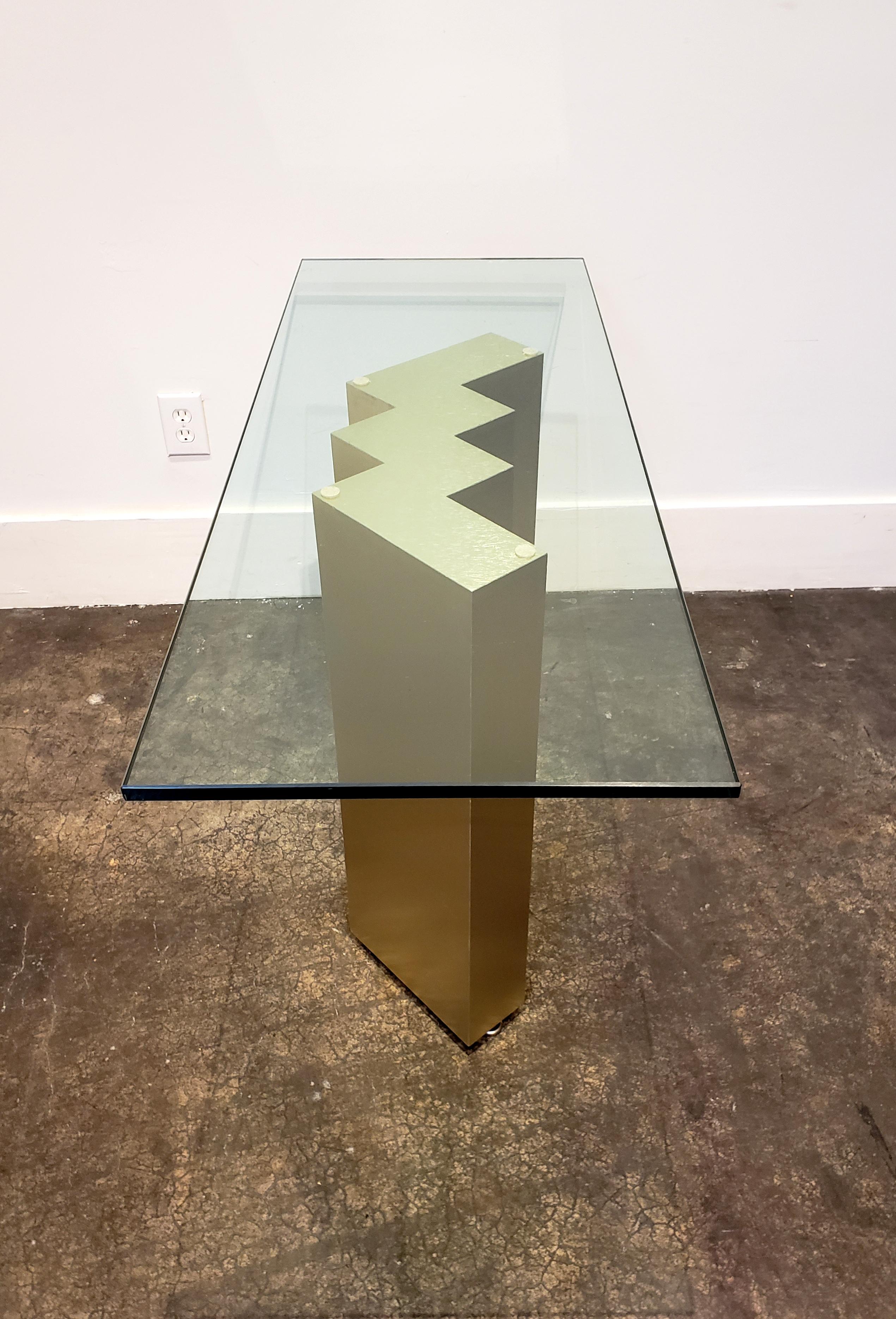 Modern 1980s Console Table with Gold Metal Zig Zag Base, Glass Top In Good Condition For Sale In Dallas, TX