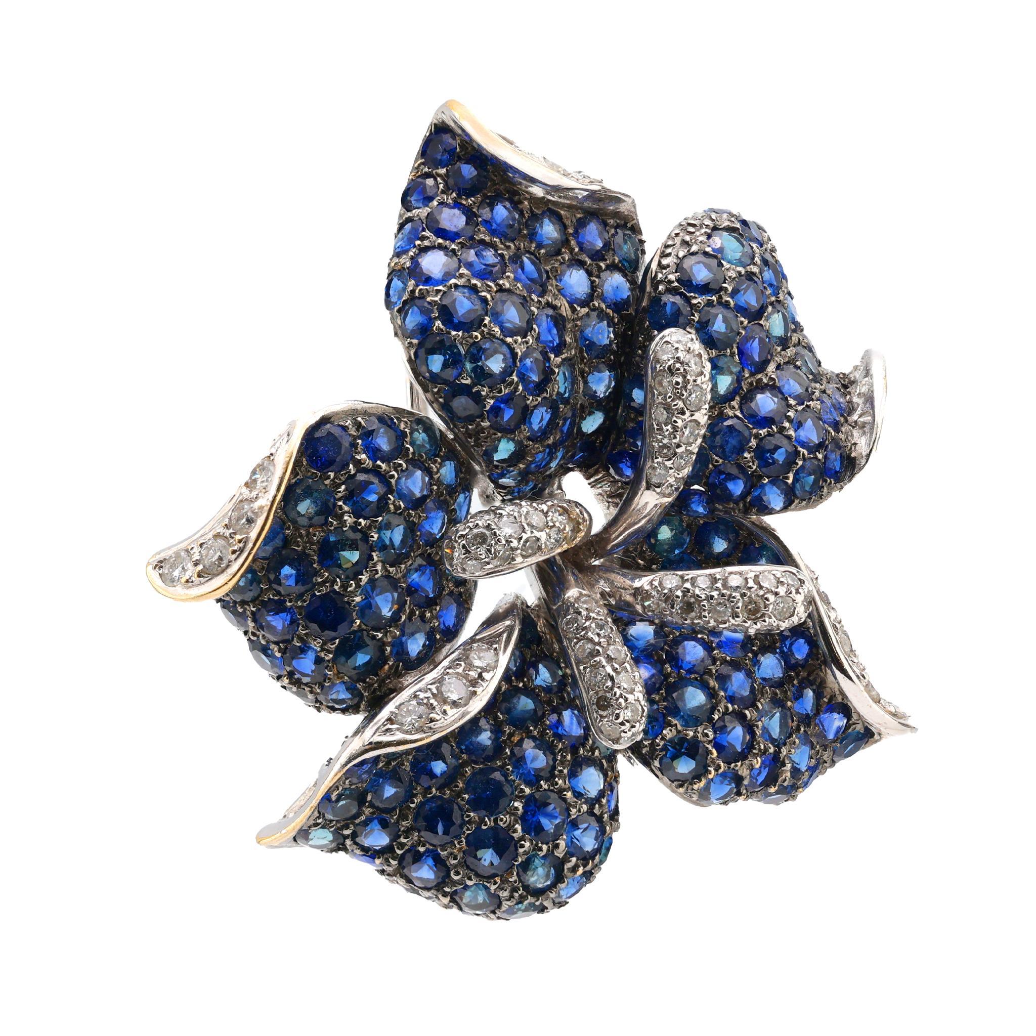 Brilliant Cut Modern 9 carat sapphire diamond 18k white gold flower brooch