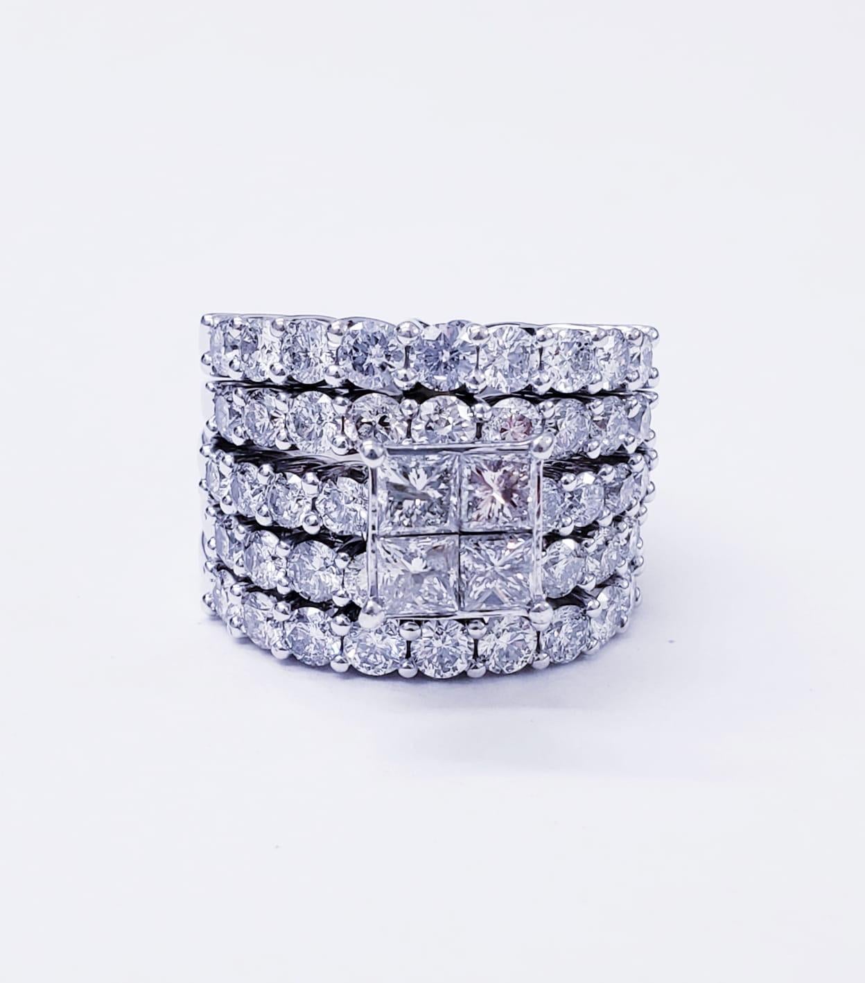Moderner moderner Verlobungsring mit 9 Karat Diamanten, halber Ewigkeitsring mit 6 Reihen im Zustand „Gut“ im Angebot in Miami, FL
