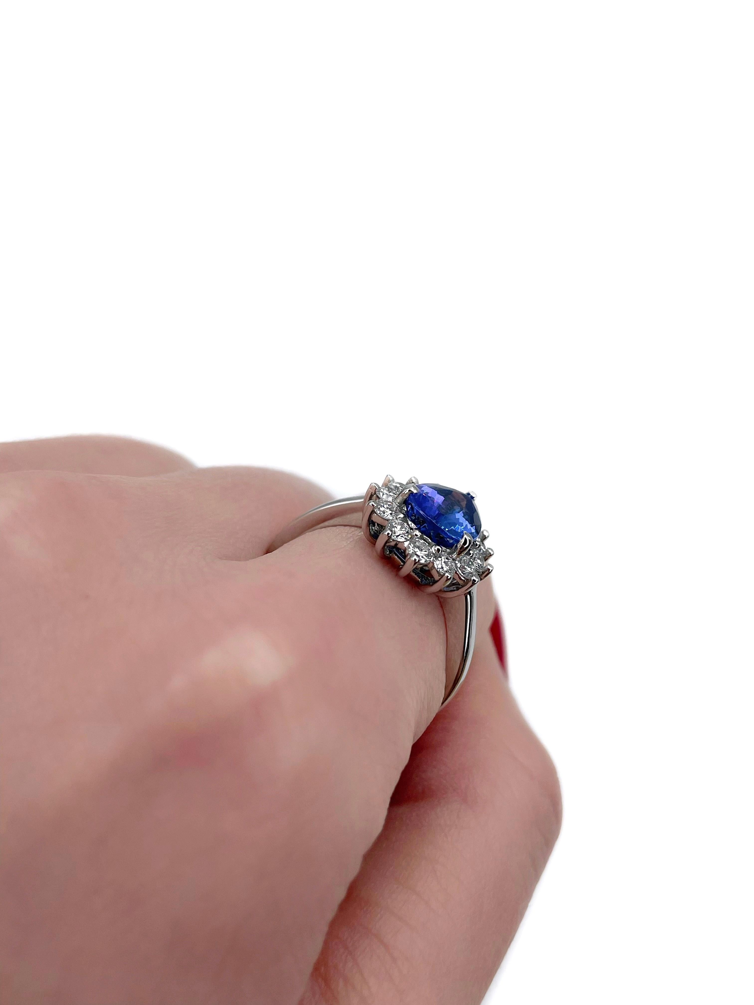 Modern 950 Platinum 2 Carat Pear Cut Tanzanite 0.60 Carat Diamond Cluster Ring In Good Condition In Vilnius, Vilniaus apskr.