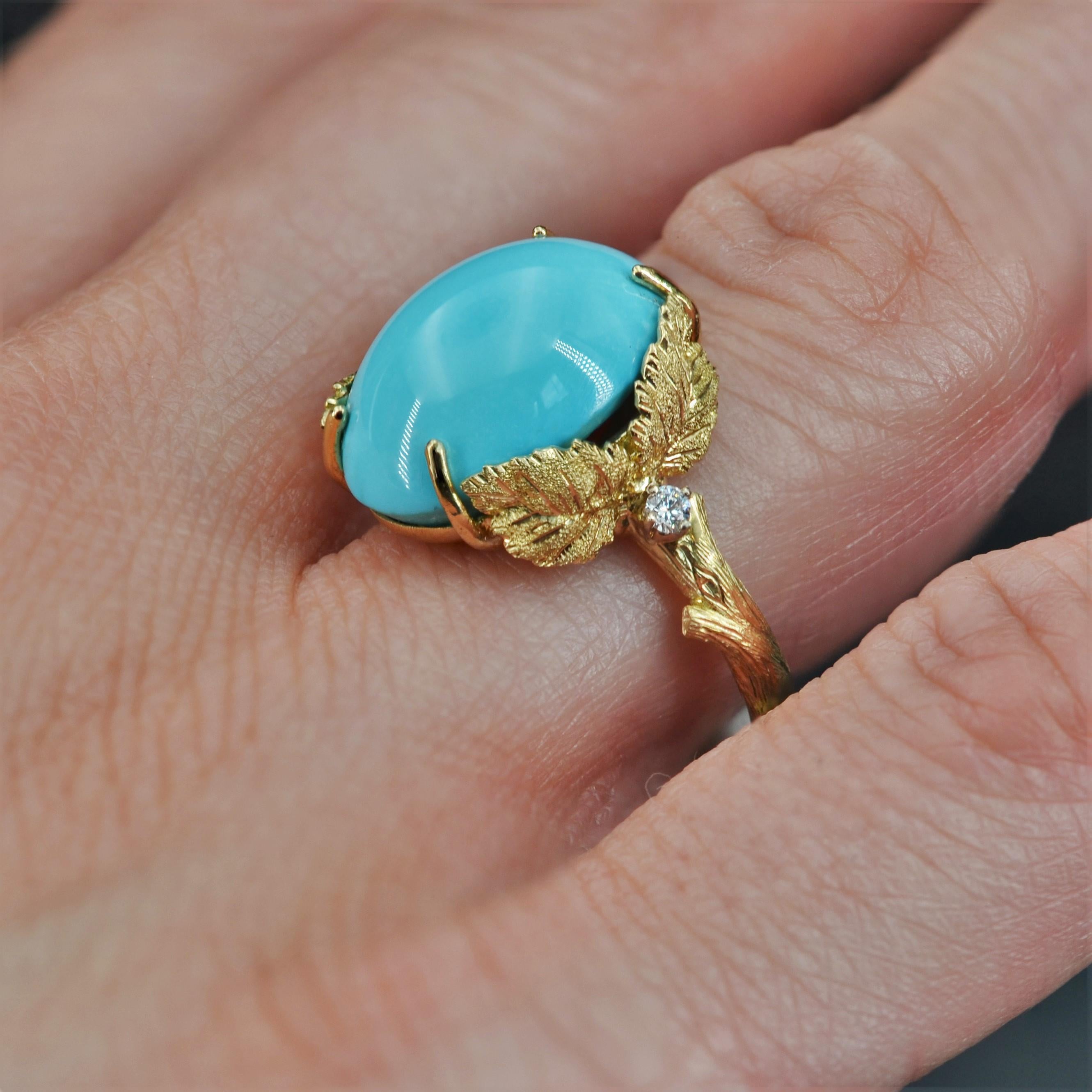 Modern 9.80 Carat Turquoise Diamonds 18 Karat Yellow Gold Leafy Setting Ring  For Sale 1