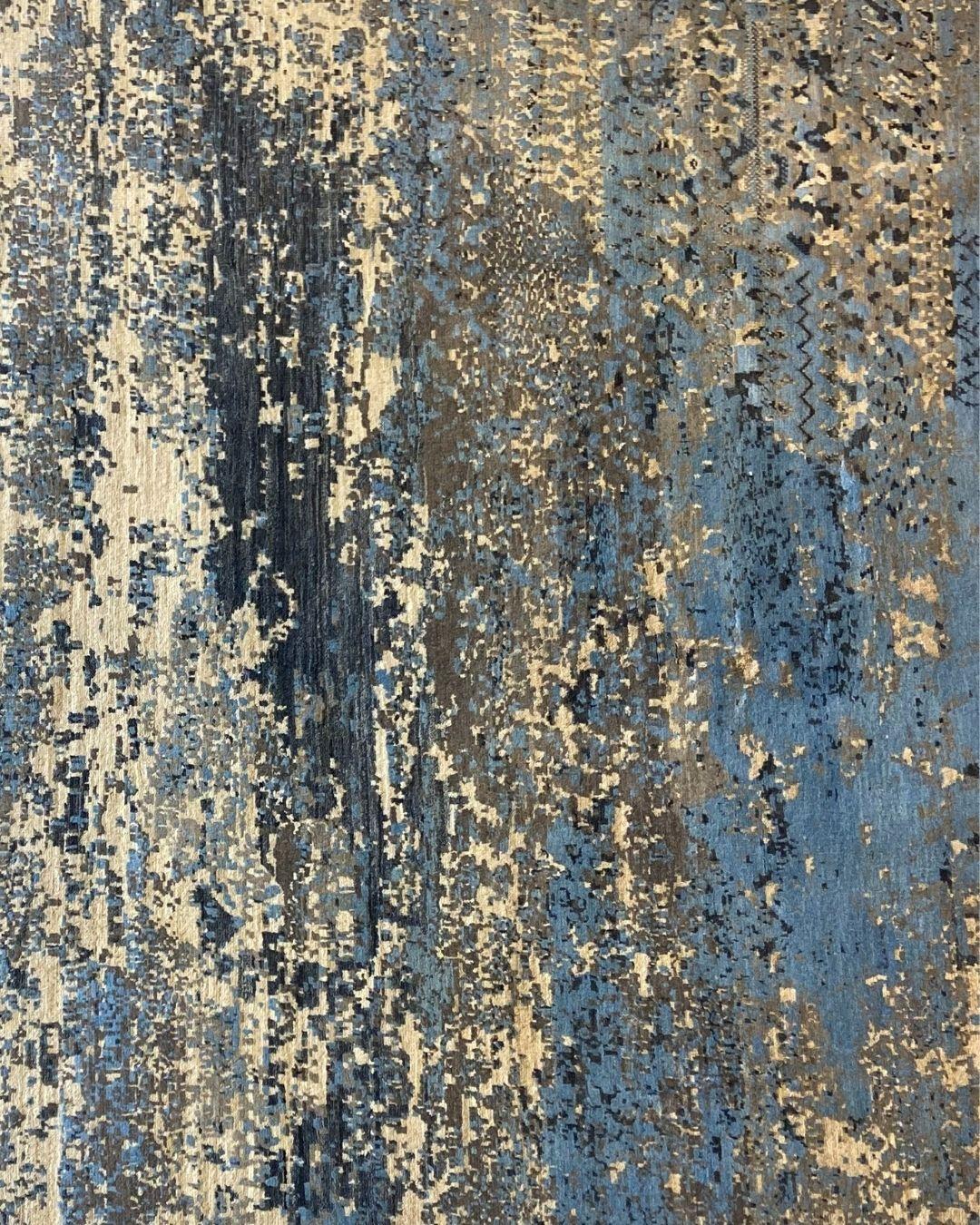 Modern Abstract Blue, Cream, and Gray Hand-Knotted Wool Rug, 5' x 7' (Moderne) im Angebot