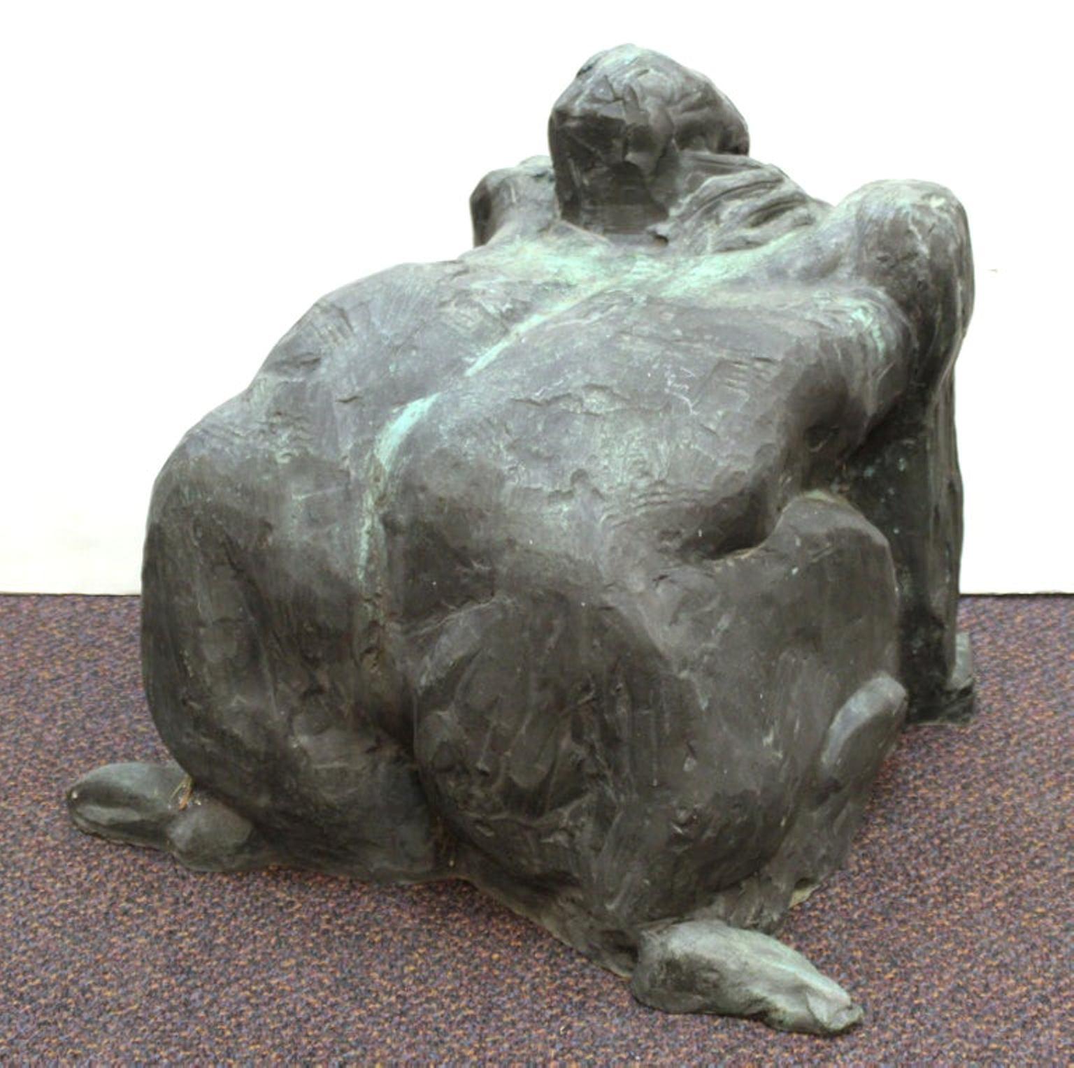 Sculpture féminine abstraite moderne en bronze coulé Bon état - En vente à New York, NY