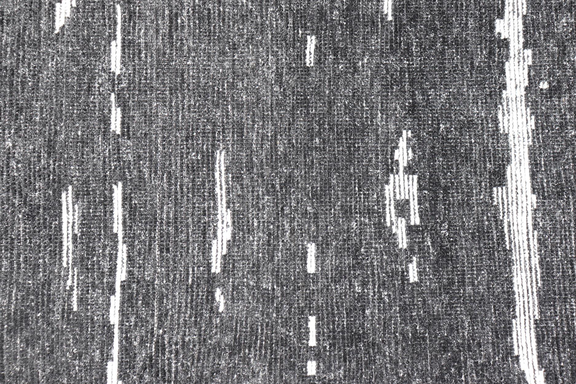 Black and White Hand Knotted Modern Rug in Abstract Design For Sale 3