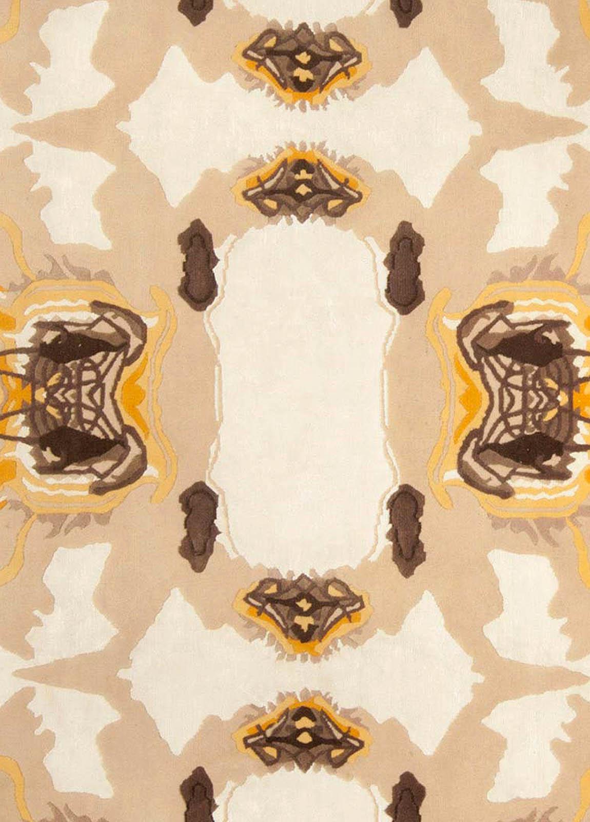 Modern abstract Eskayel-culebra rug for Doris Leslie Blau.
Size: 9'0