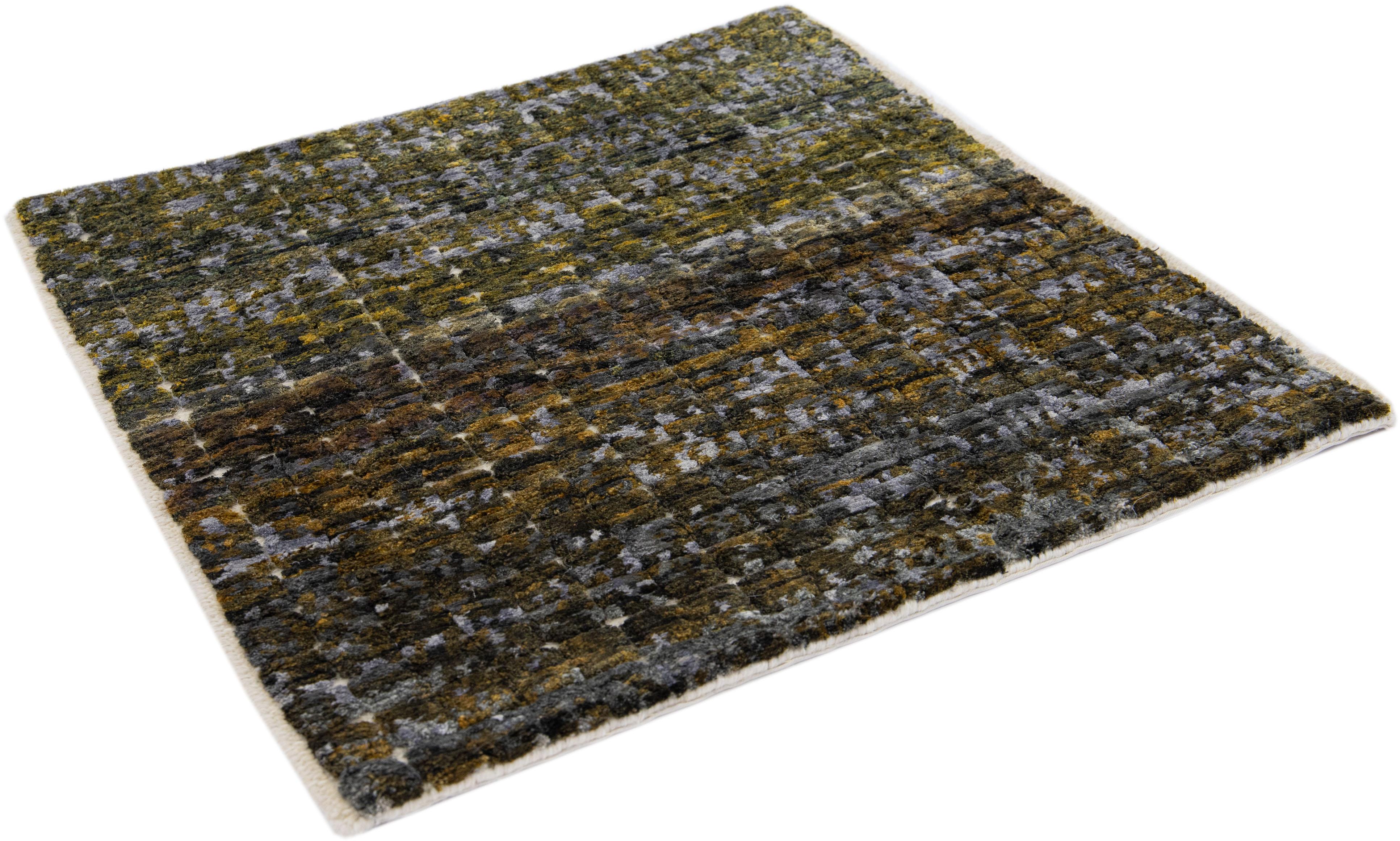 Noué à la main Tapis vert abstrait moderne fait à la main et personnalisé en vente