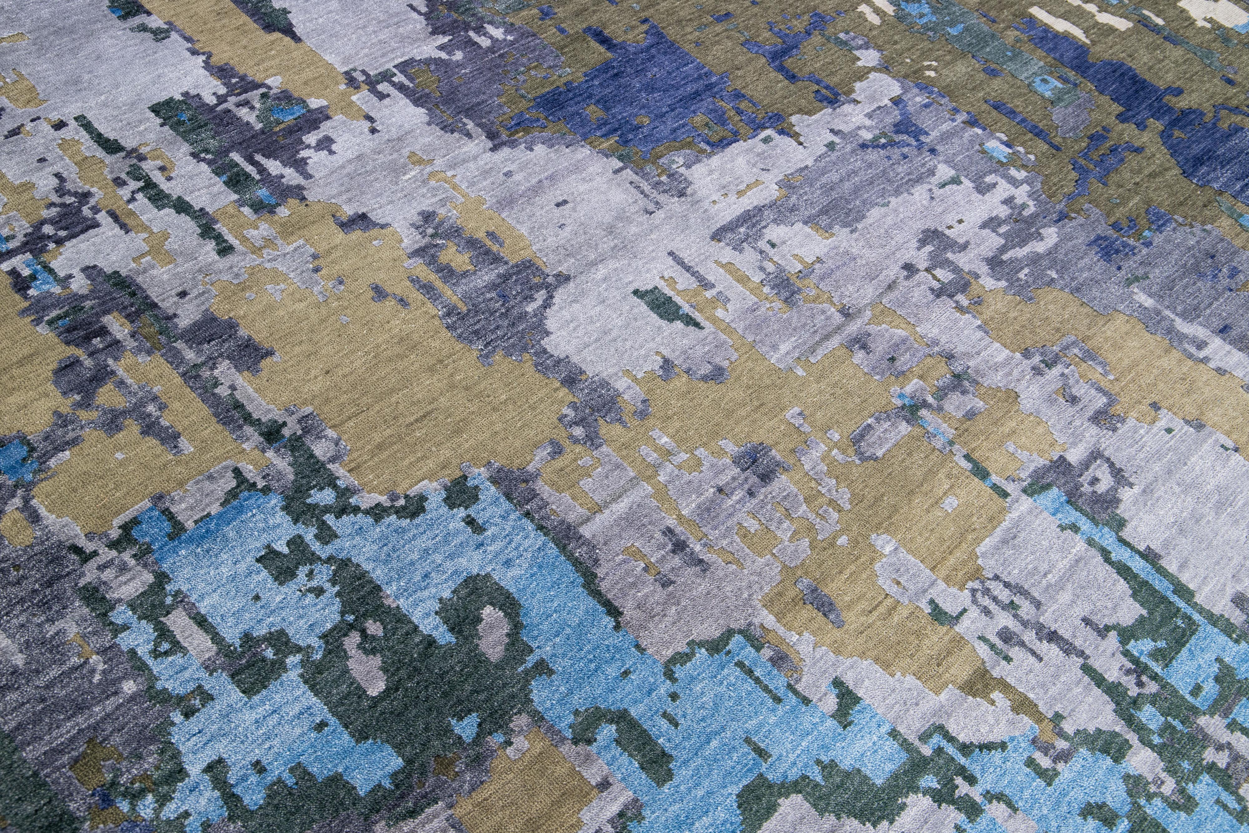 Moderner moderner abstrakter indischer handgefertigter Teppich aus blauer Wolle und Seide im Angebot 4
