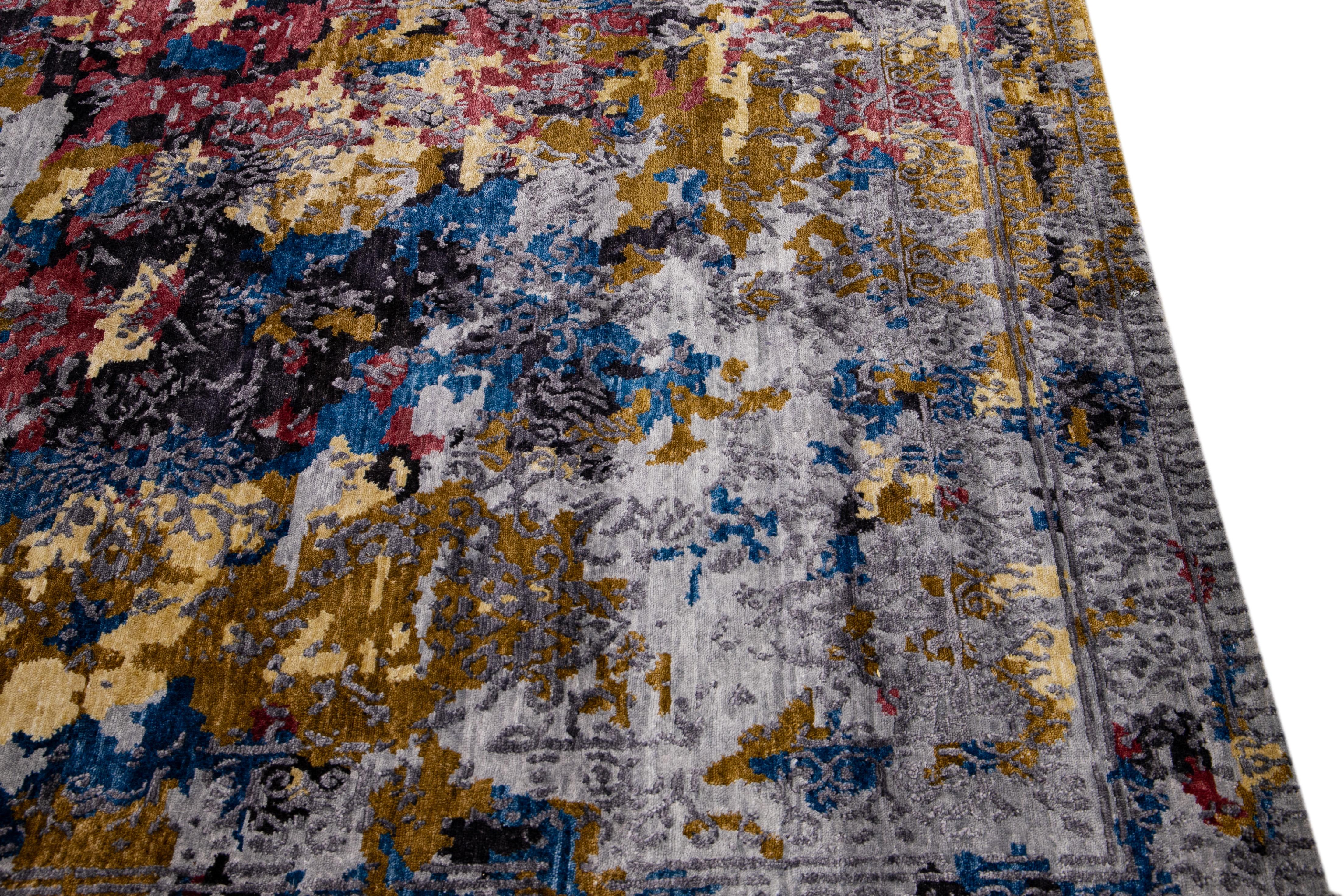 Tappeto moderno astratto indiano fatto a mano in lana e seta multicolore In condizioni Nuovo in vendita a Norwalk, CT