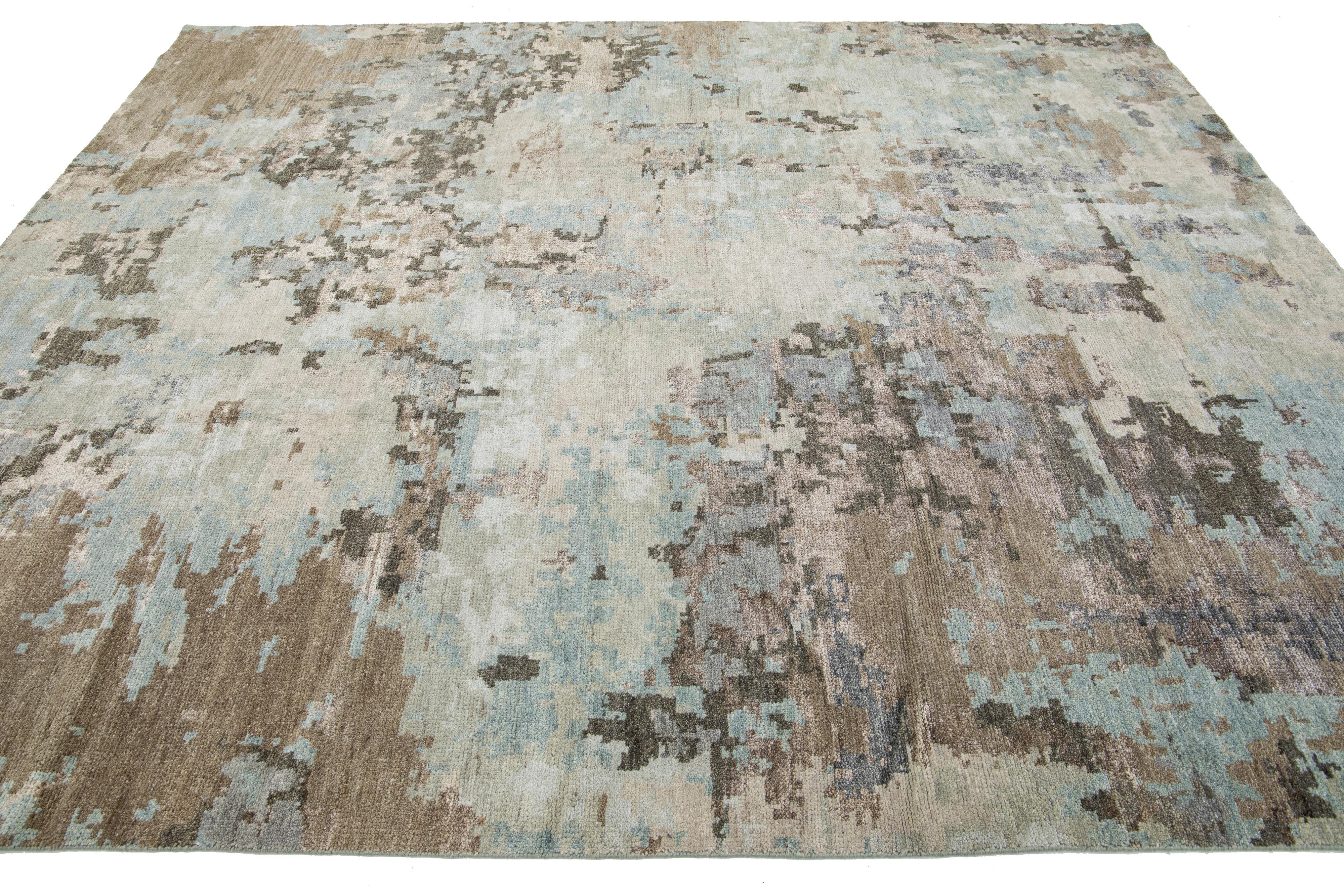 Contemporary Modern Abstract Indian Handmade Wool and Silk Rug With Earthy Tones For Sale