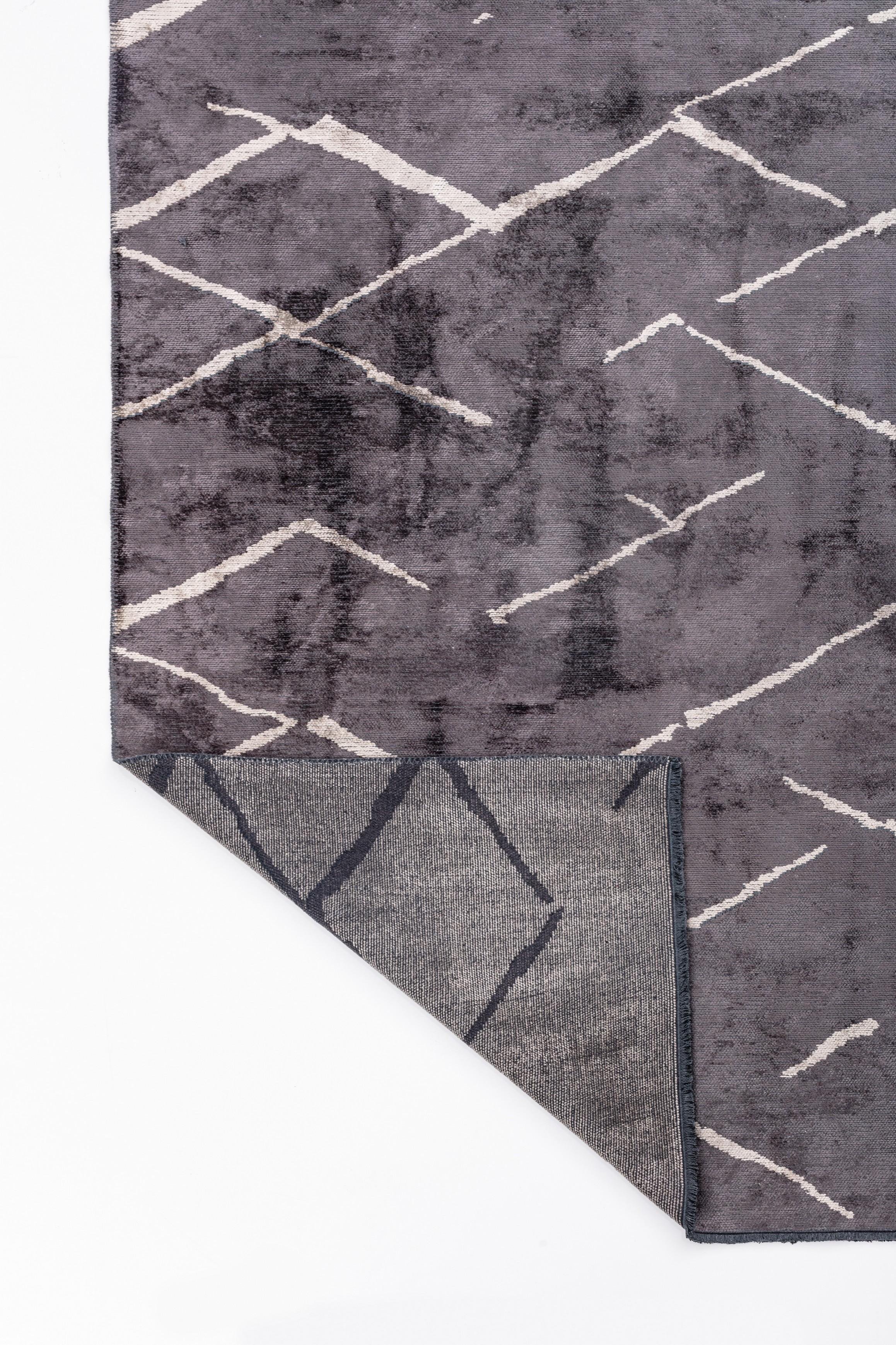 Im Angebot: Moderner abstrakter Luxus-Teppichboden,  (Grau) 3