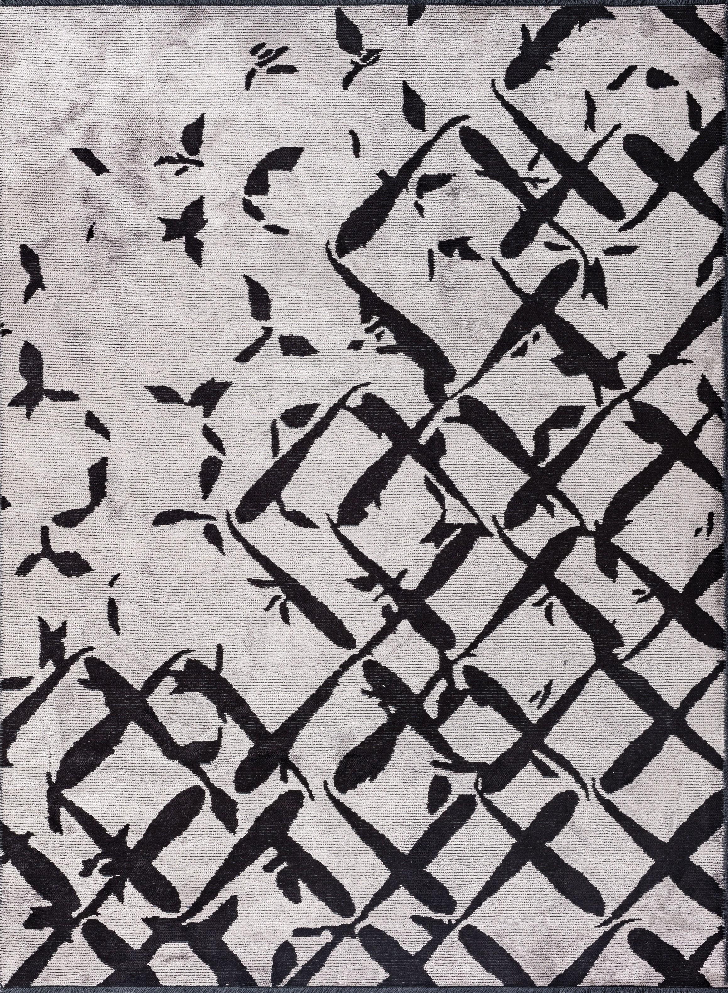 For Sale:  (Gray) Modern Abstract Luxury Hand-Finished Area Rug