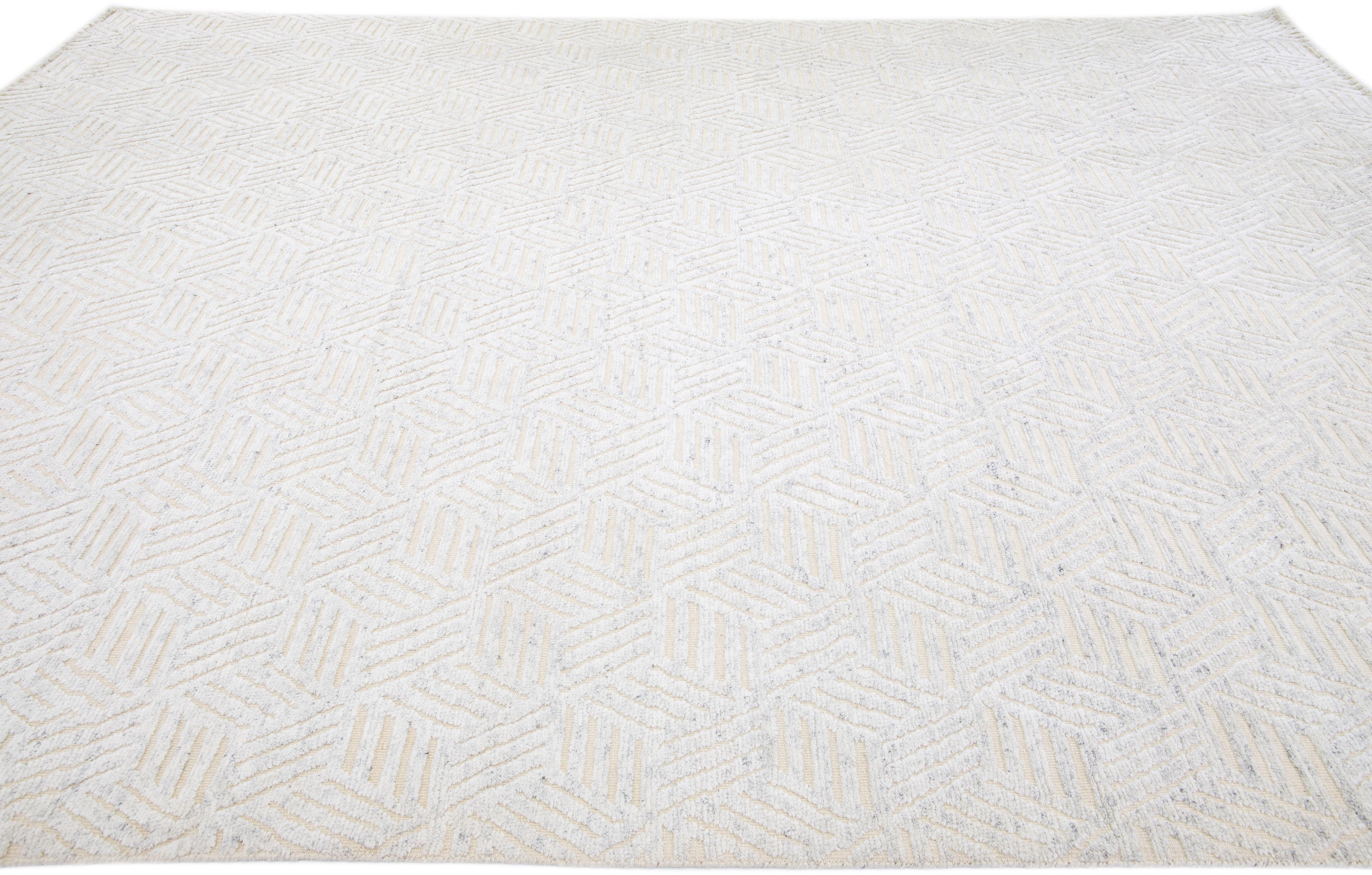 Modern Abstract Moroccan Style Handmade Ivory Wool Rug In New Condition For Sale In Norwalk, CT