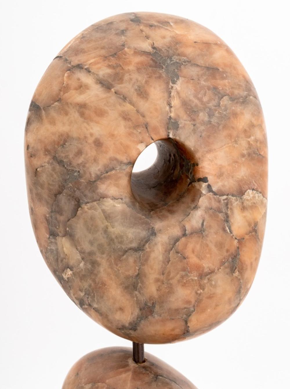 Sconosciuto Scultura moderna astratta in pietra di alabastro rosa in vendita