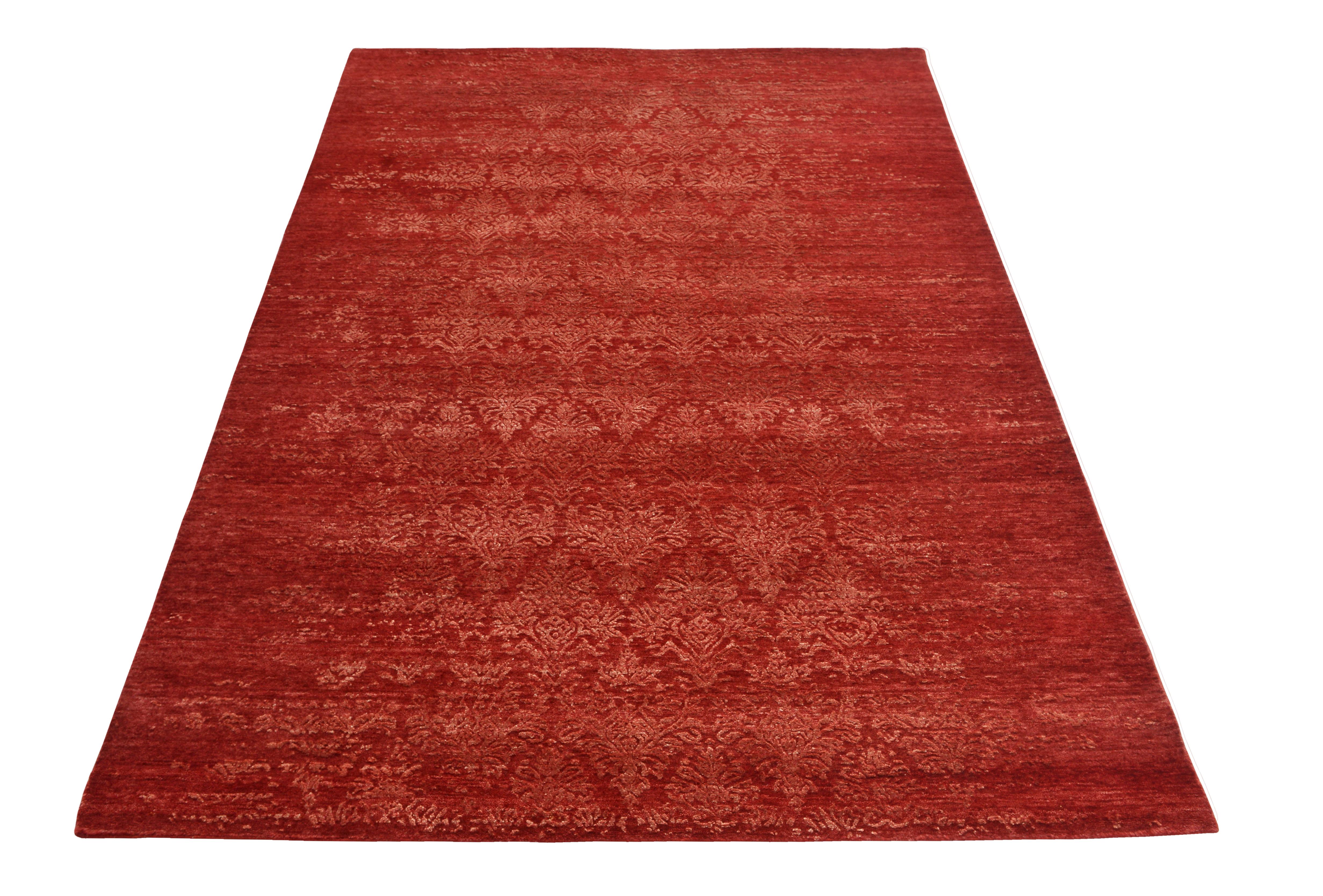 Moderner abstrakter Teppich & Kelim-Teppich mit rotem und weißem All-Over-Blumenmuster (Indisch) im Angebot