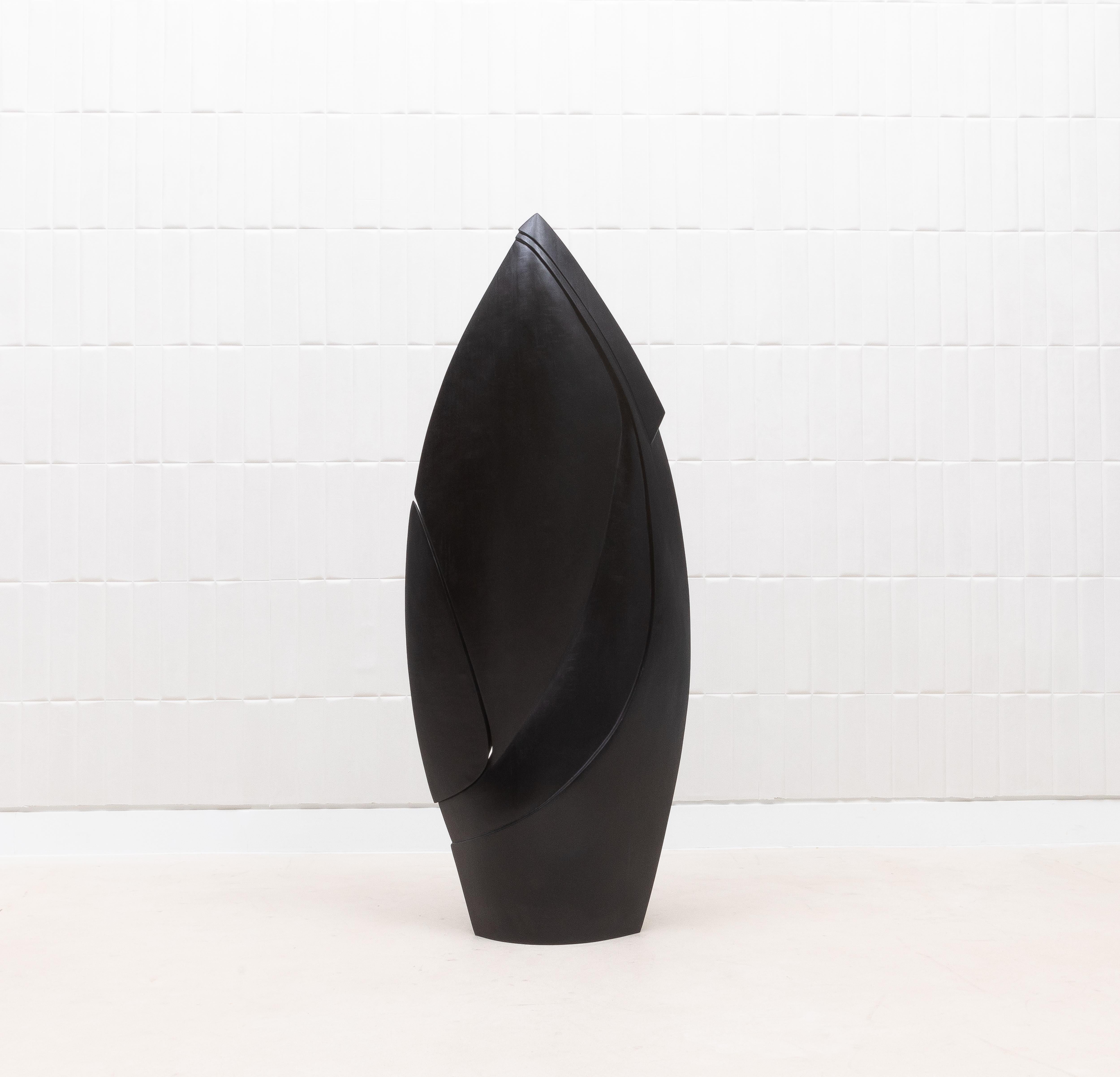 Art Déco Scultura astratta moderna in Oak nero di Patrick Coard Paris in vendita