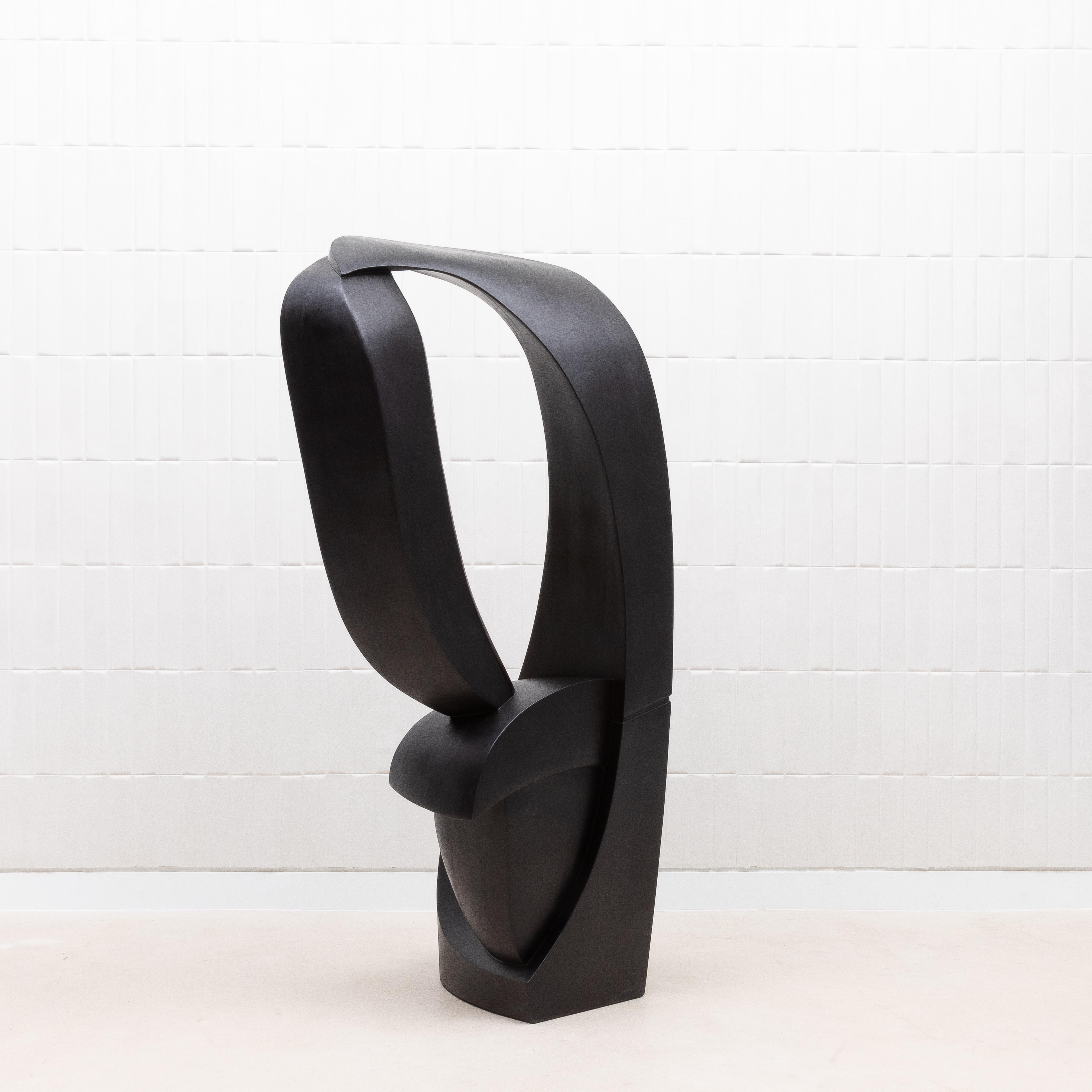 Francese Scultura astratta moderna in Oak nero di Patrick Coard Paris in vendita