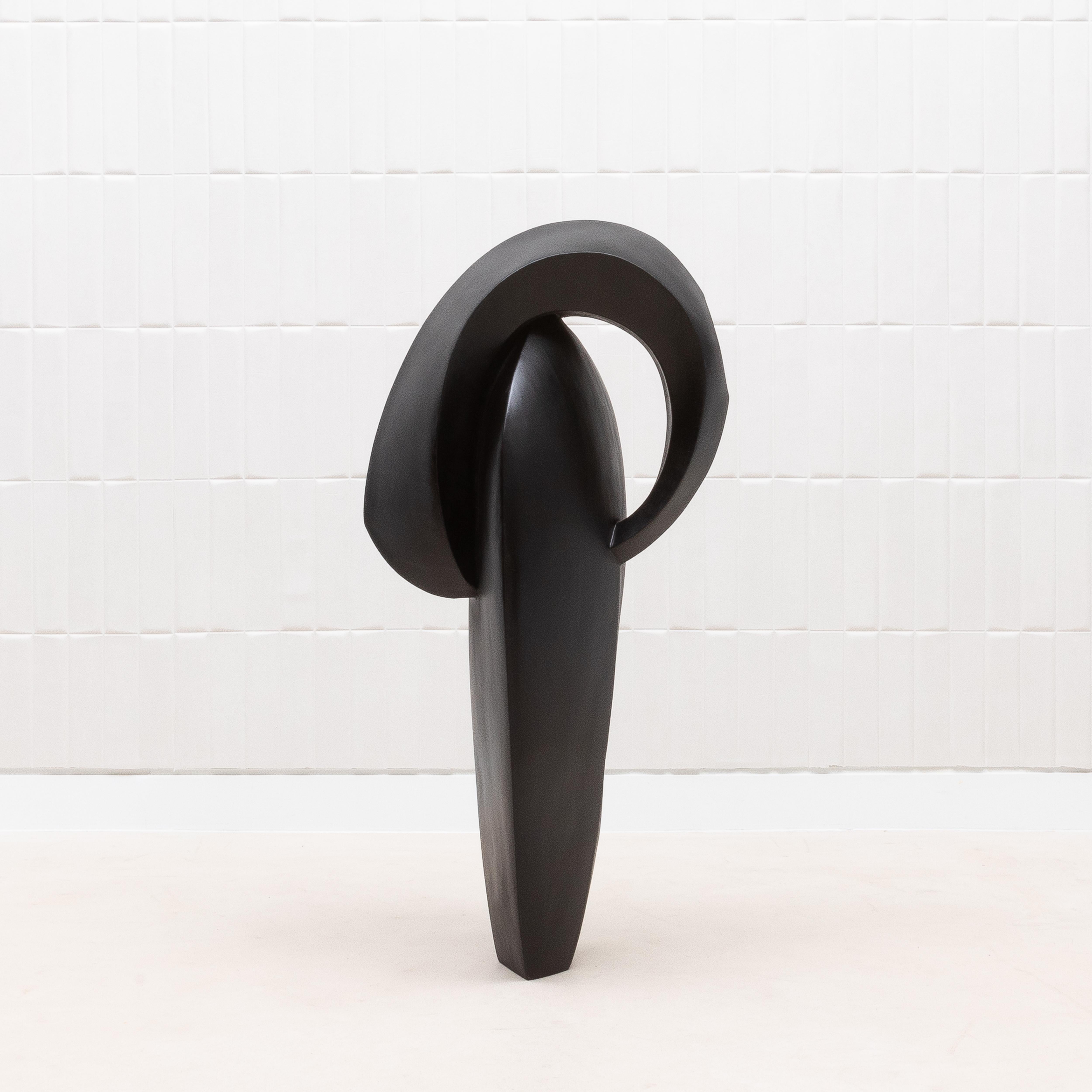 Filippino Scultura astratta moderna in Oak nero di Patrick Coard Paris in vendita