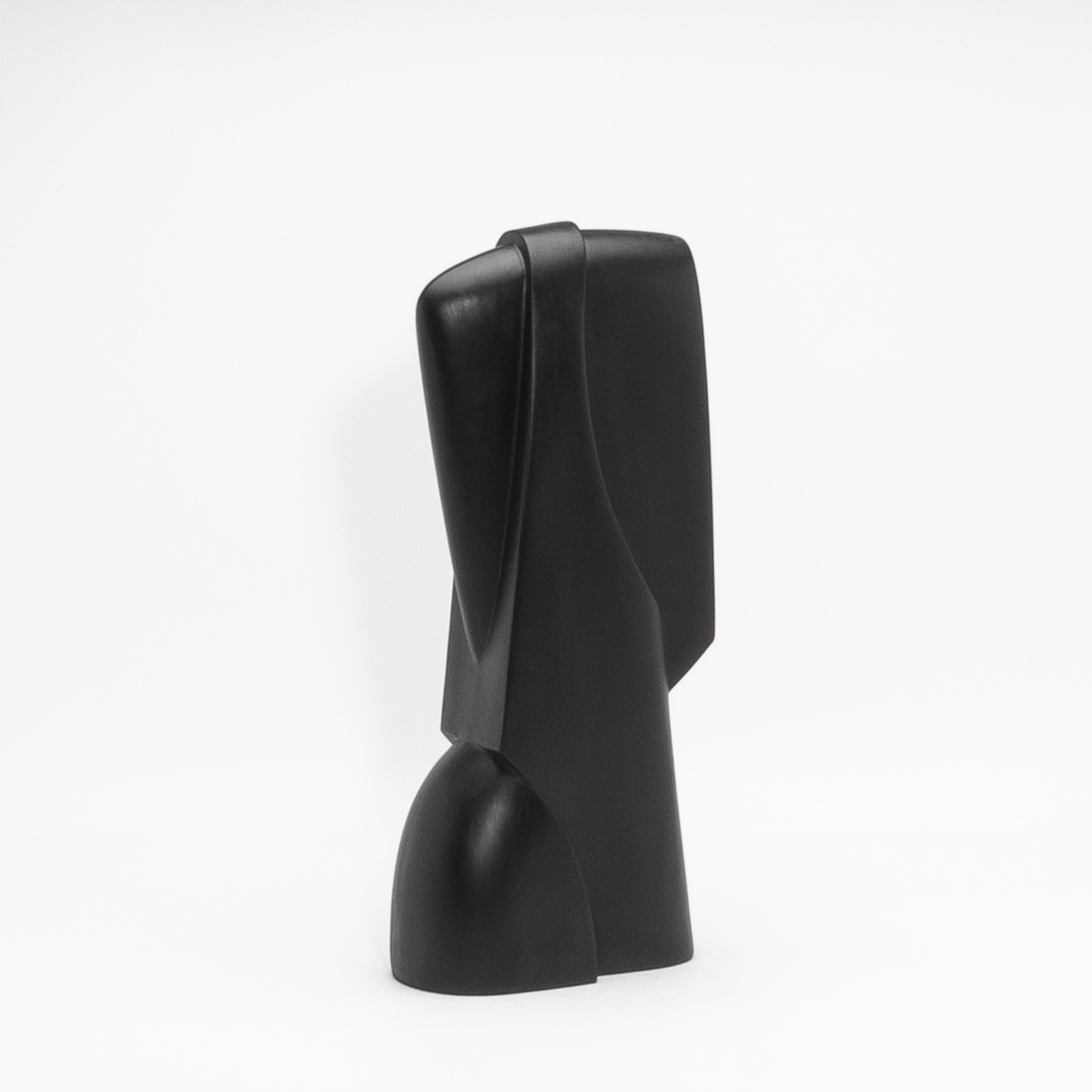 Filippino Scultura astratta moderna in Oak nero di Patrick Coard Paris in vendita