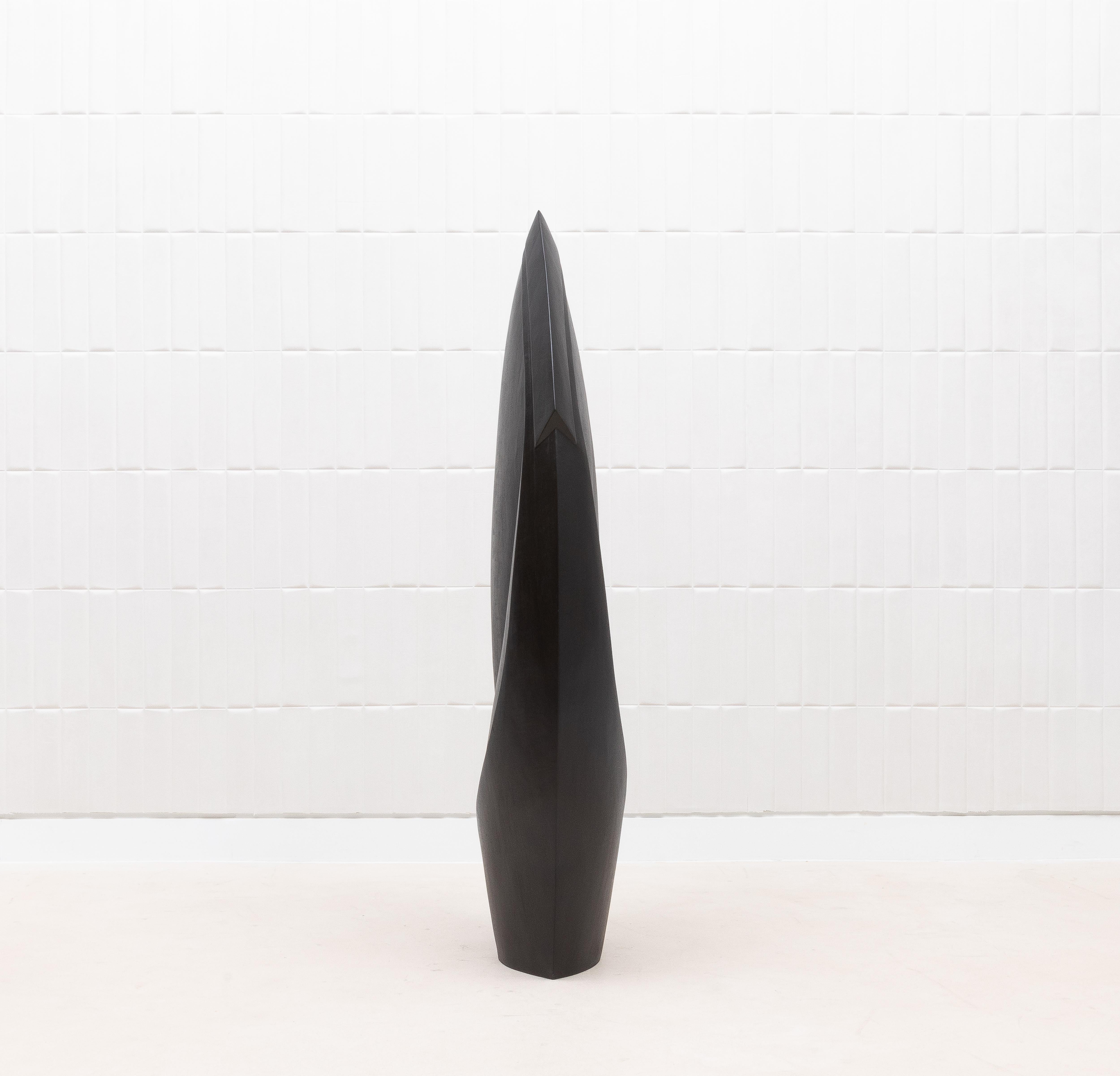 Scultura astratta moderna in Oak nero di Patrick Coard Paris In condizioni Nuovo in vendita a West Hollywood, CA