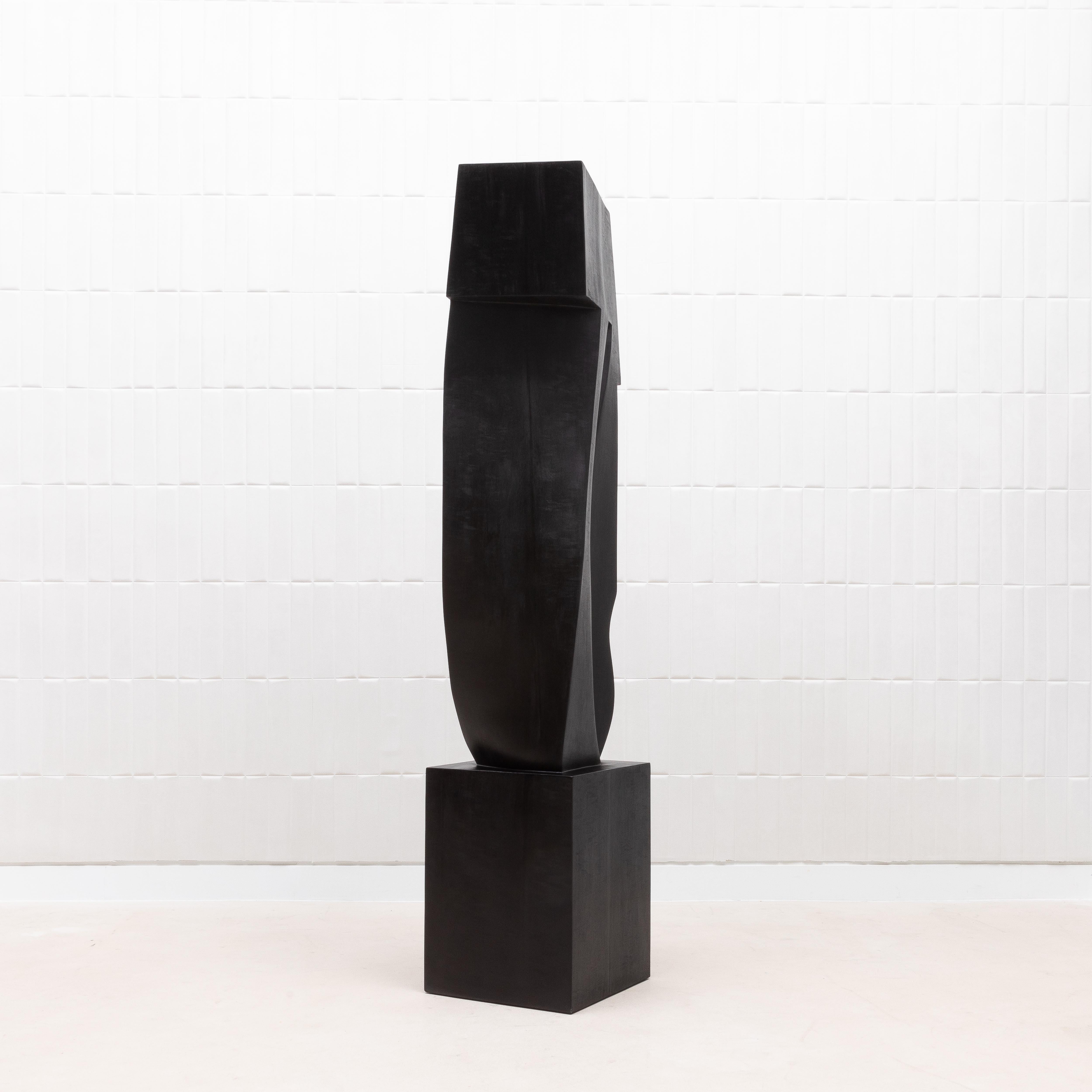 Escultura Abstracta Moderna XL en Roble Negro de Patrick Coard Paris en Nuevo estado para la venta en West Hollywood, CA