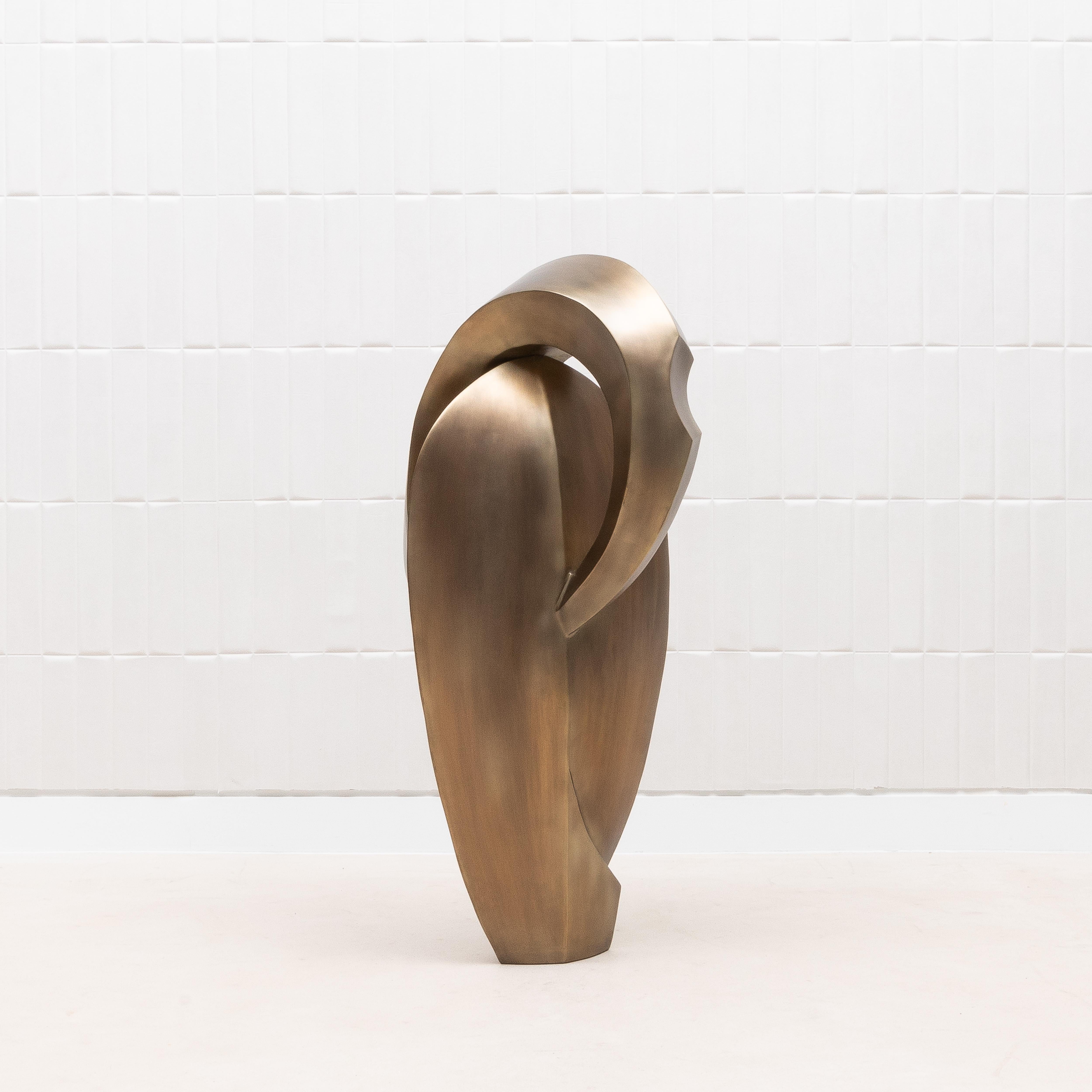 Fatto a mano Scultura astratta moderna in ottone patinato bronzo di Patrick Coard Paris in vendita