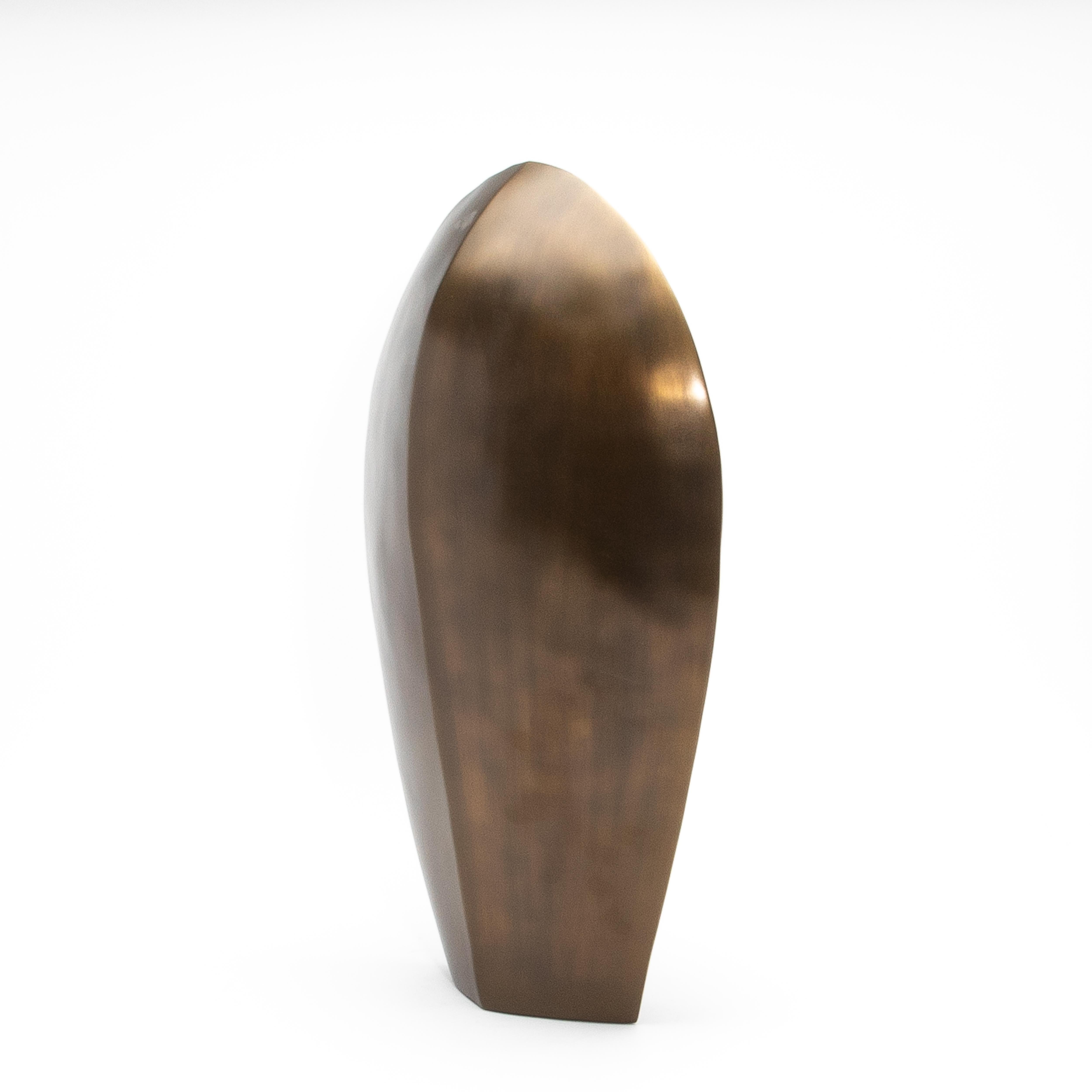 Fatto a mano Scultura astratta moderna in ottone patinato bronzo di Patrick Coard Paris in vendita
